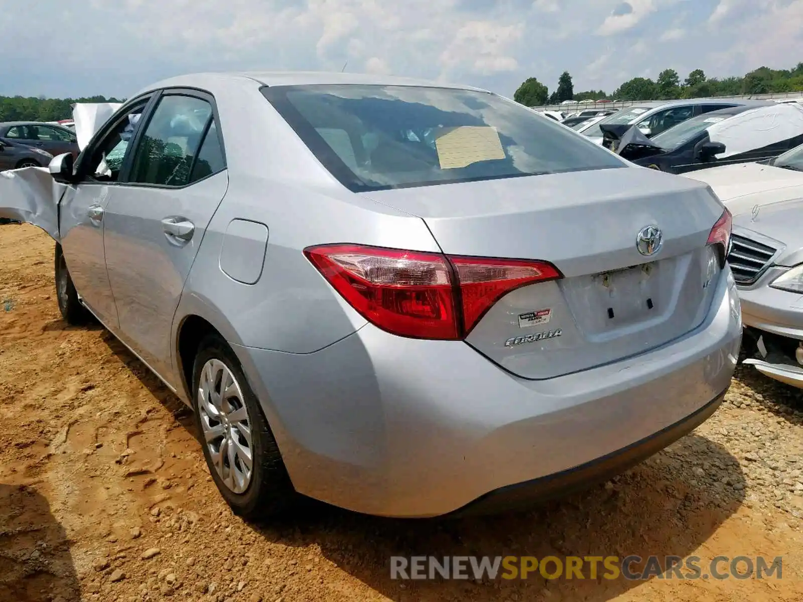 3 Photograph of a damaged car 2T1BURHE8KC185862 TOYOTA COROLLA 2019