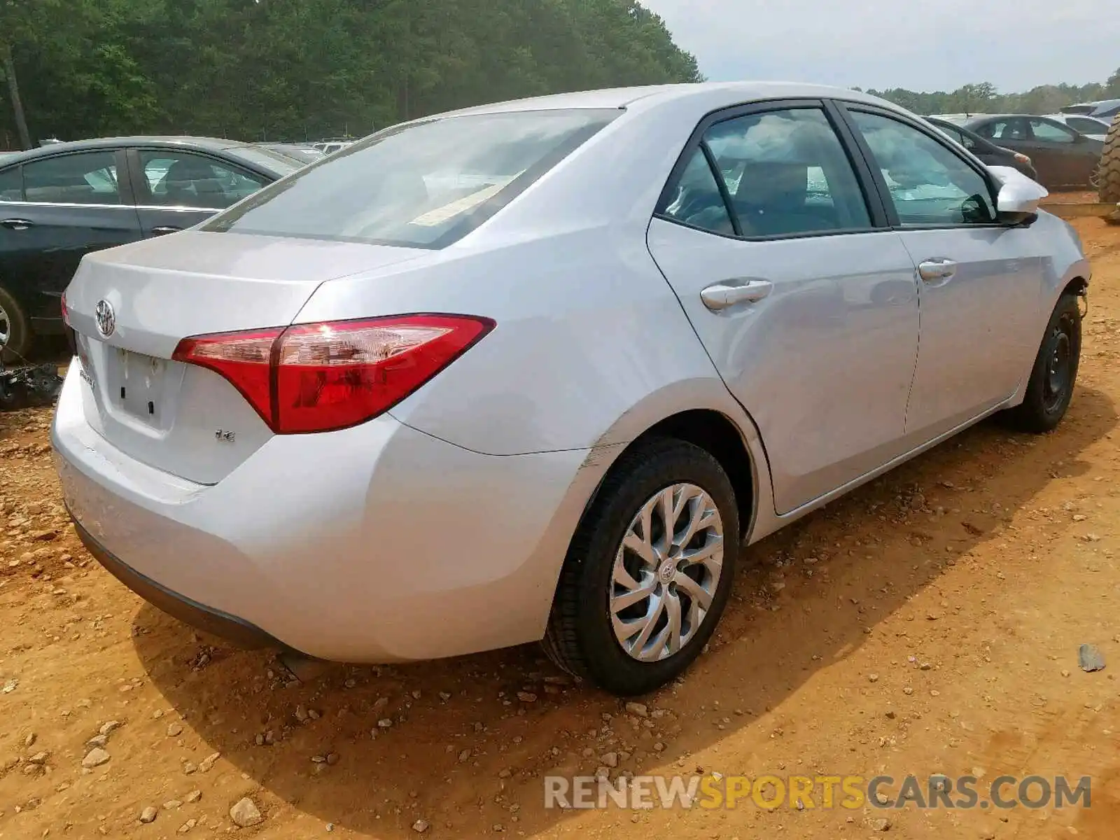 4 Photograph of a damaged car 2T1BURHE8KC185862 TOYOTA COROLLA 2019