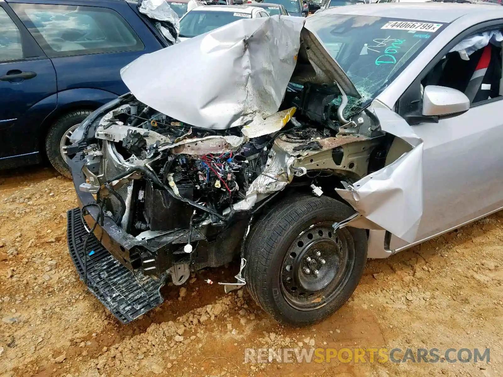 9 Photograph of a damaged car 2T1BURHE8KC185862 TOYOTA COROLLA 2019