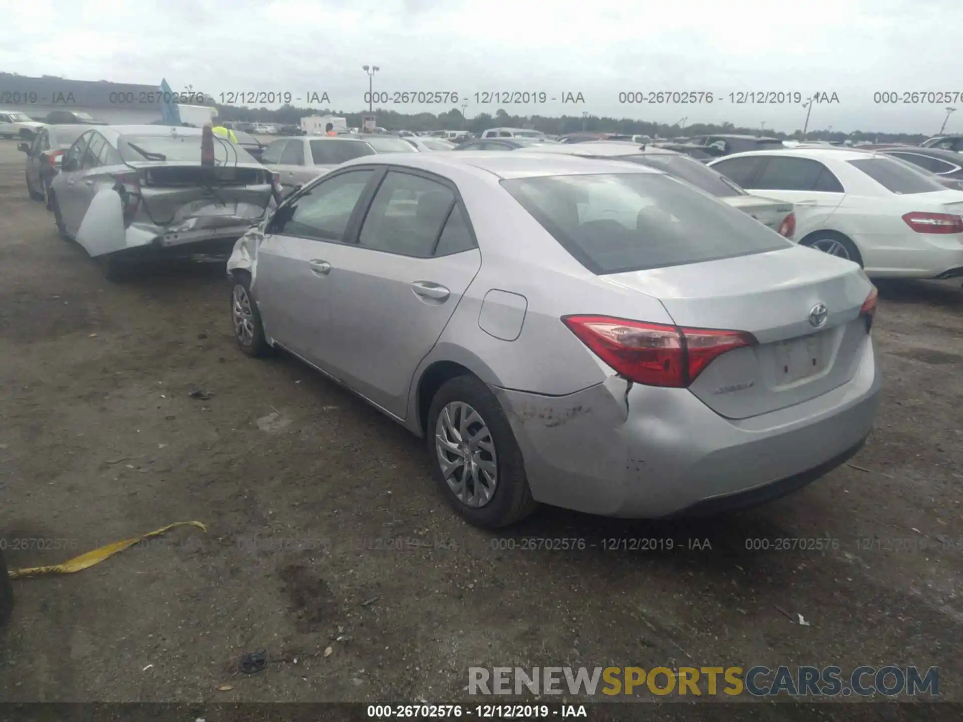 3 Photograph of a damaged car 2T1BURHE8KC186008 TOYOTA COROLLA 2019