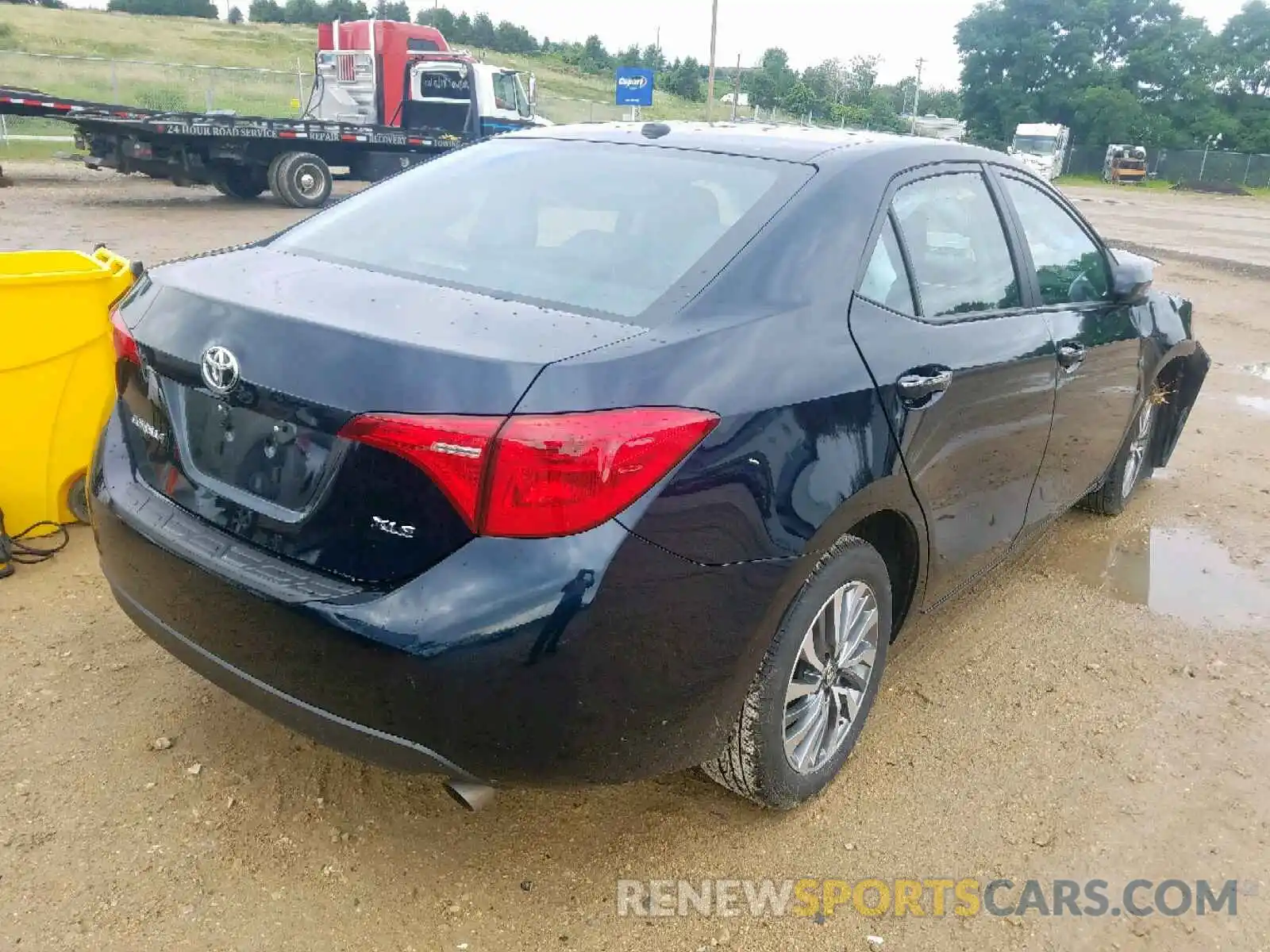 4 Photograph of a damaged car 2T1BURHE8KC186428 TOYOTA COROLLA 2019