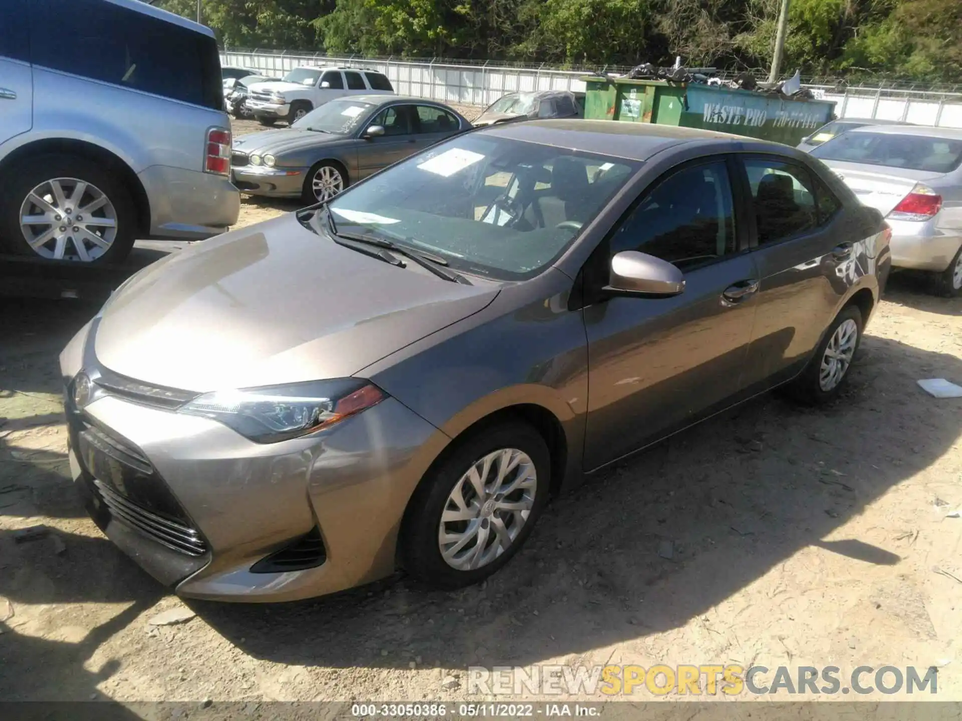 2 Photograph of a damaged car 2T1BURHE8KC186641 TOYOTA COROLLA 2019