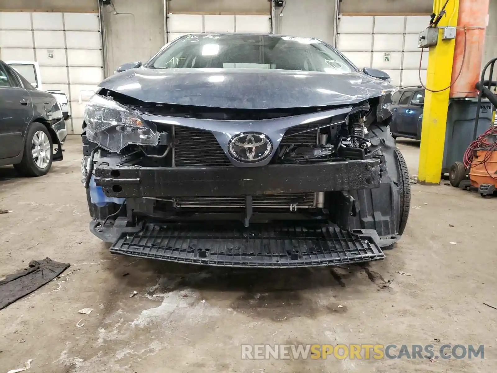 9 Photograph of a damaged car 2T1BURHE8KC188535 TOYOTA COROLLA 2019