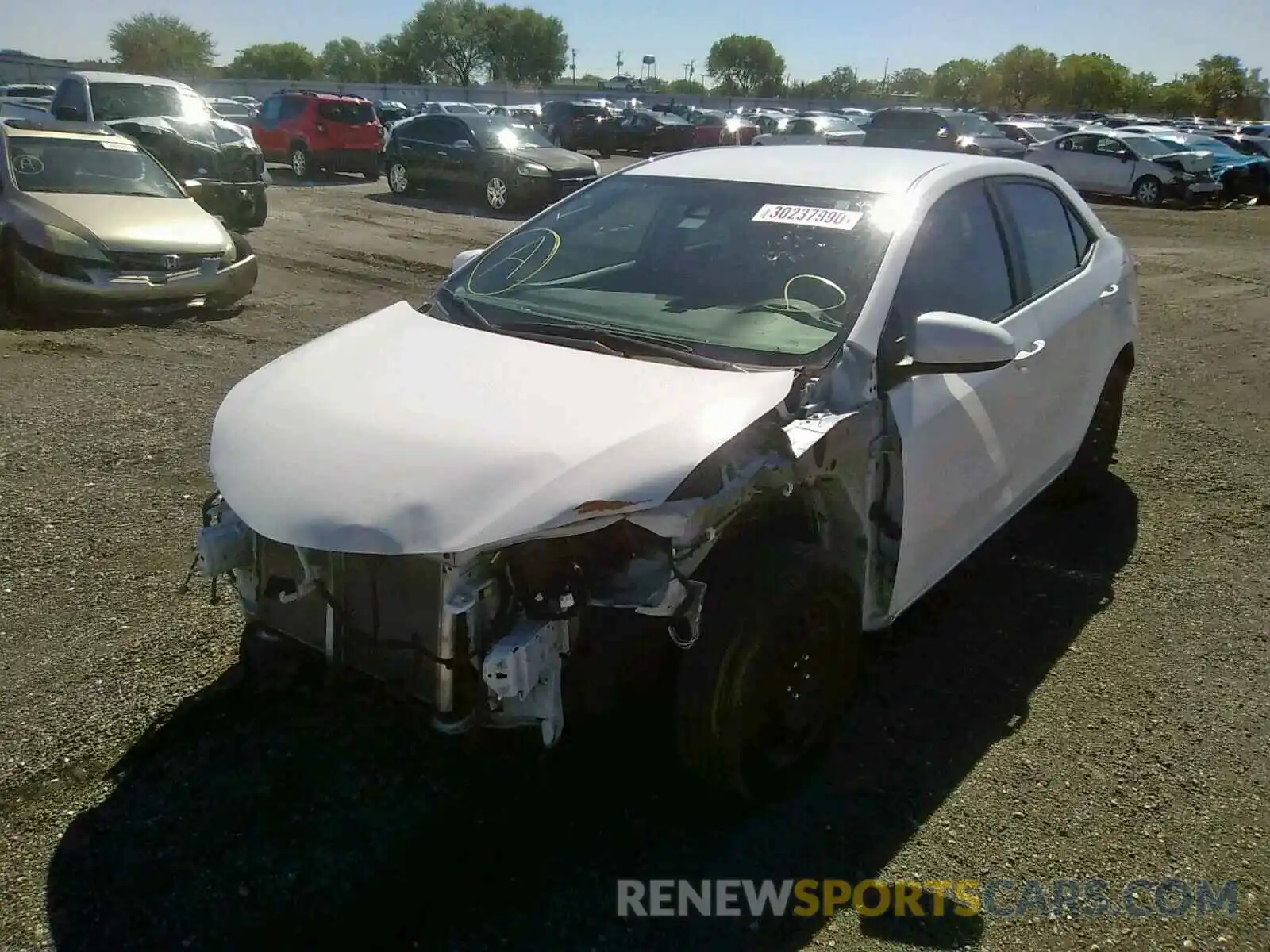 2 Photograph of a damaged car 2T1BURHE8KC188731 TOYOTA COROLLA 2019