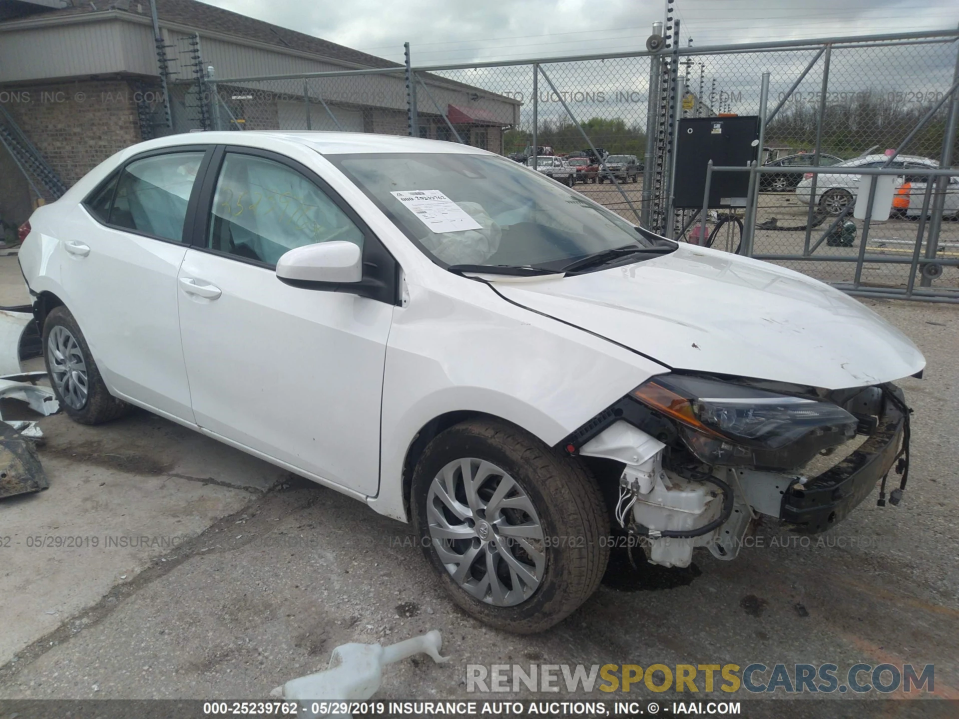 1 Photograph of a damaged car 2T1BURHE8KC189085 TOYOTA COROLLA 2019