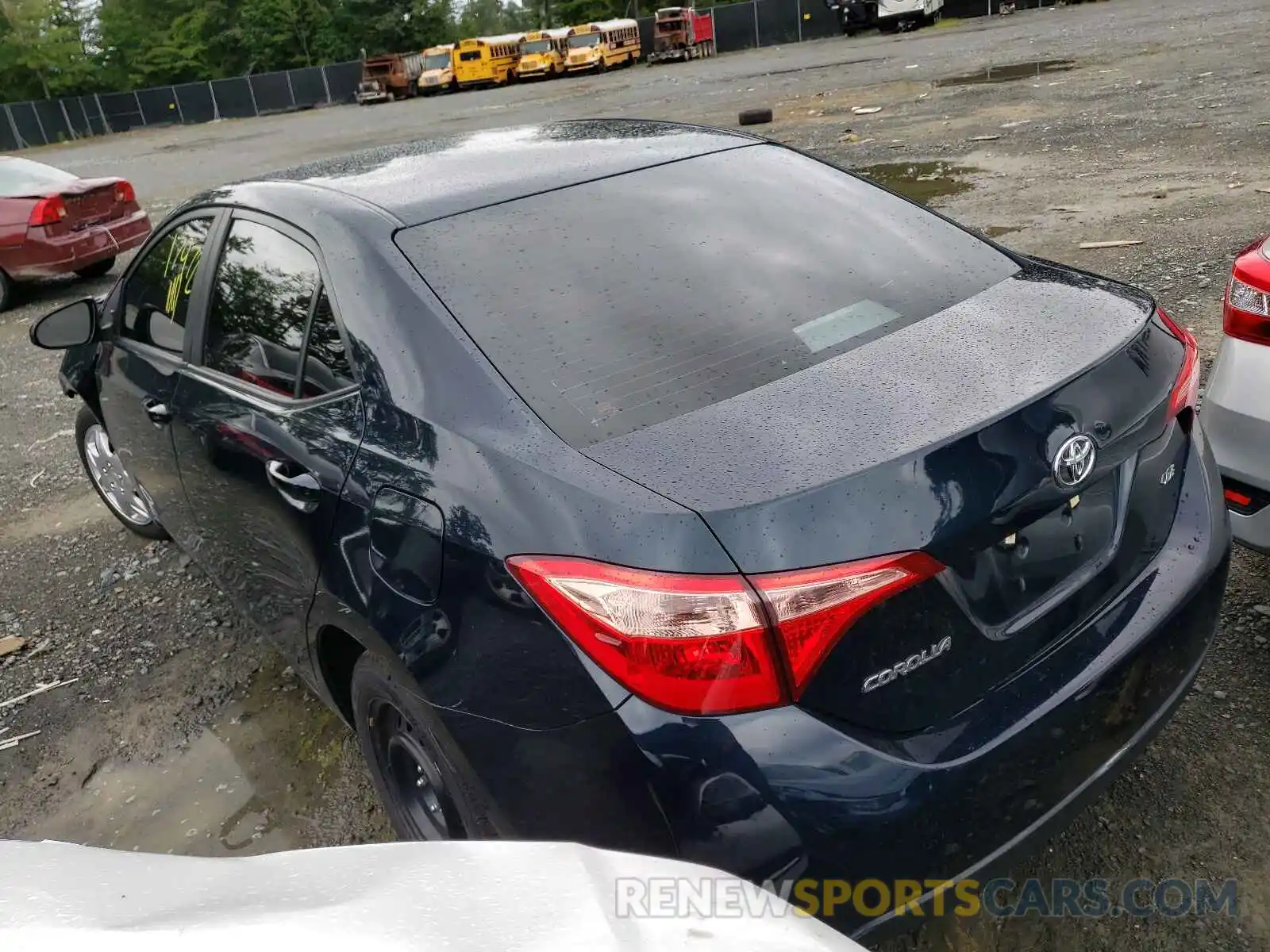 3 Photograph of a damaged car 2T1BURHE8KC190141 TOYOTA COROLLA 2019