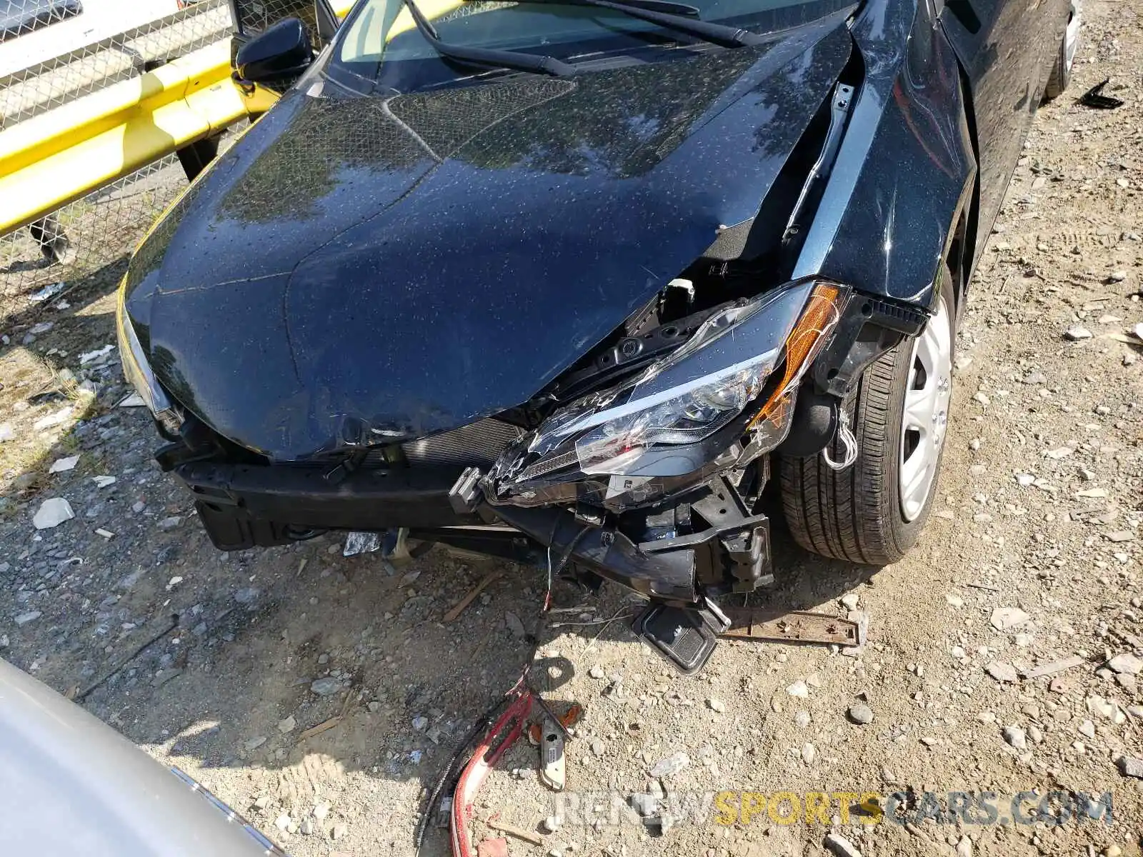 9 Photograph of a damaged car 2T1BURHE8KC190141 TOYOTA COROLLA 2019