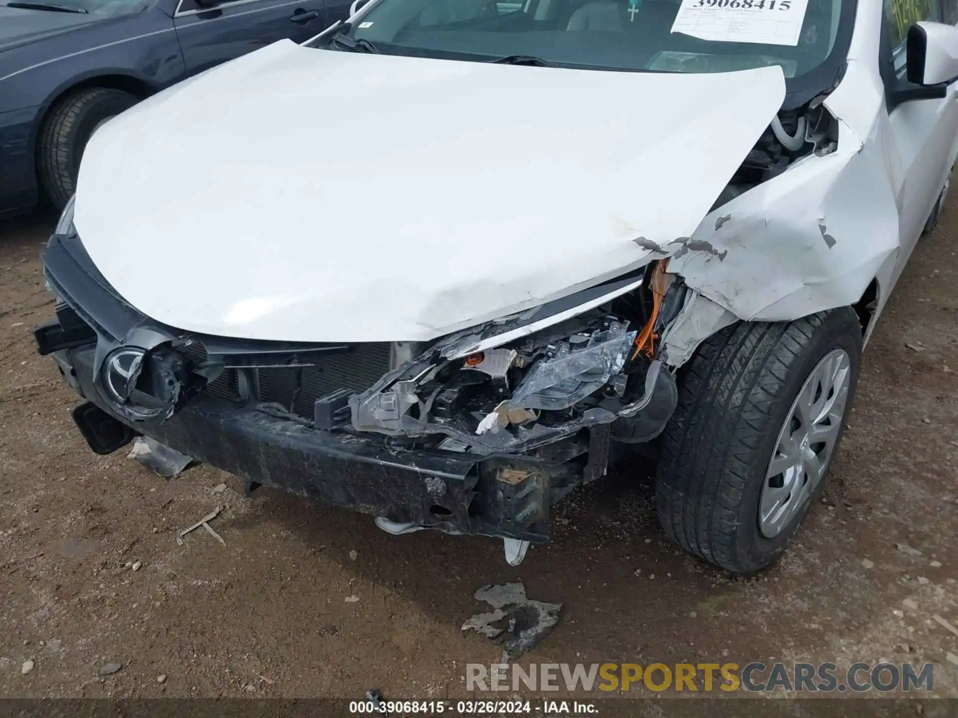 17 Photograph of a damaged car 2T1BURHE8KC190298 TOYOTA COROLLA 2019