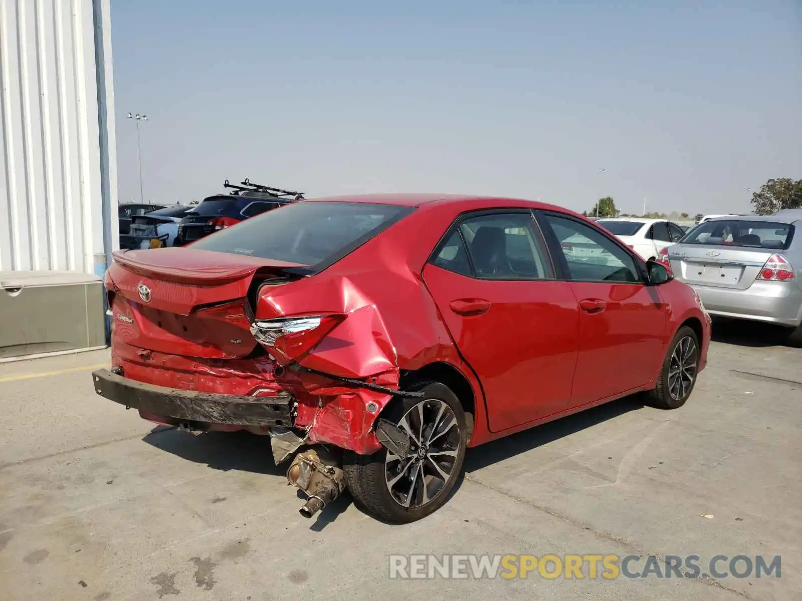 4 Photograph of a damaged car 2T1BURHE8KC190897 TOYOTA COROLLA 2019