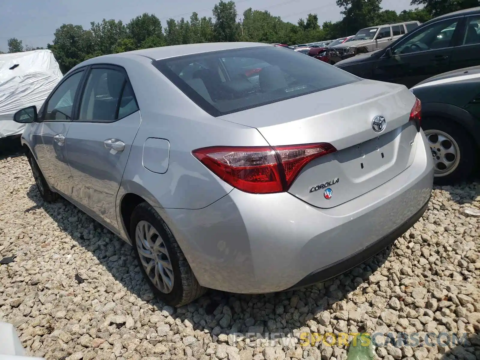 3 Photograph of a damaged car 2T1BURHE8KC191757 TOYOTA COROLLA 2019