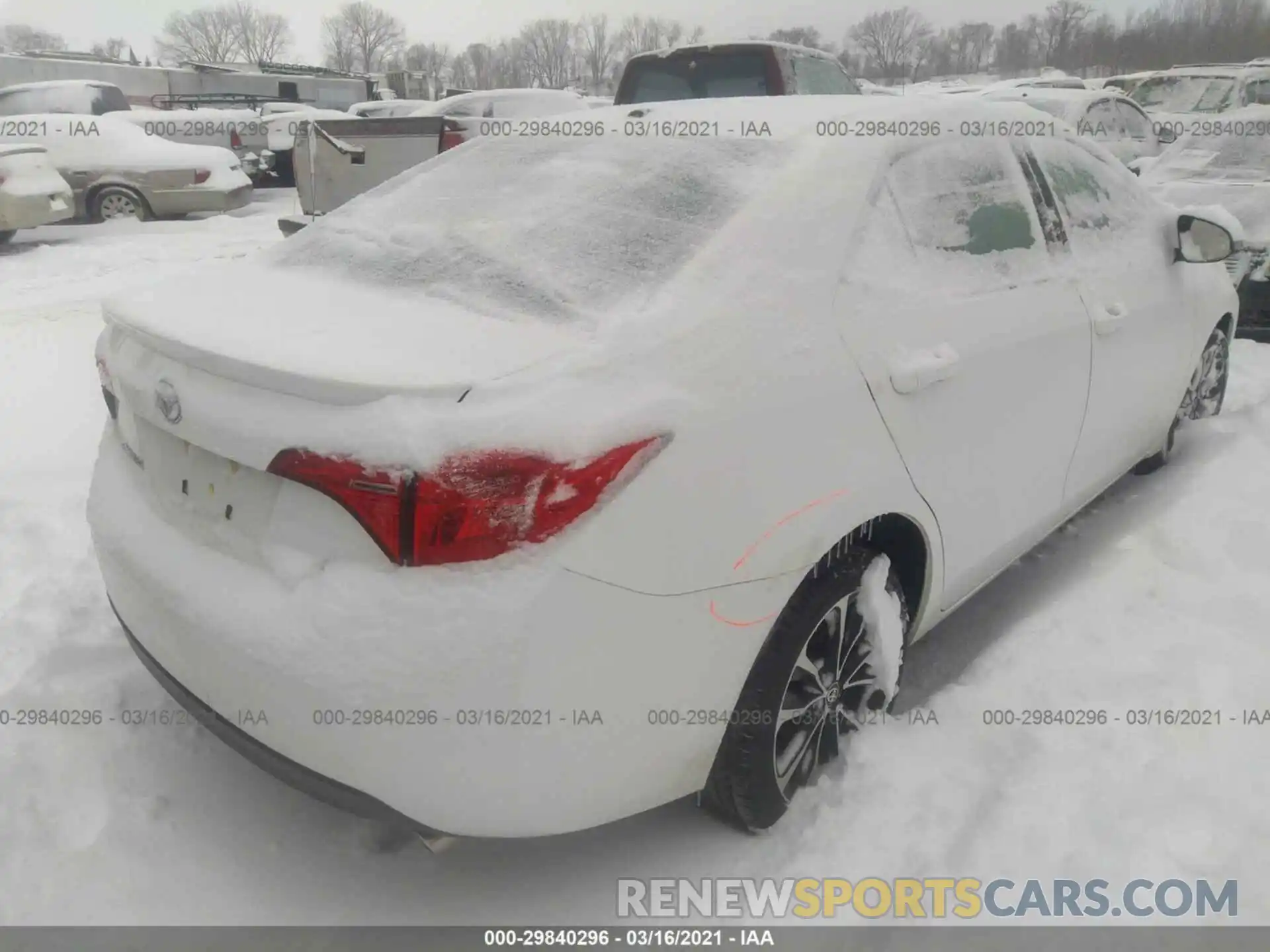 4 Photograph of a damaged car 2T1BURHE8KC192035 TOYOTA COROLLA 2019