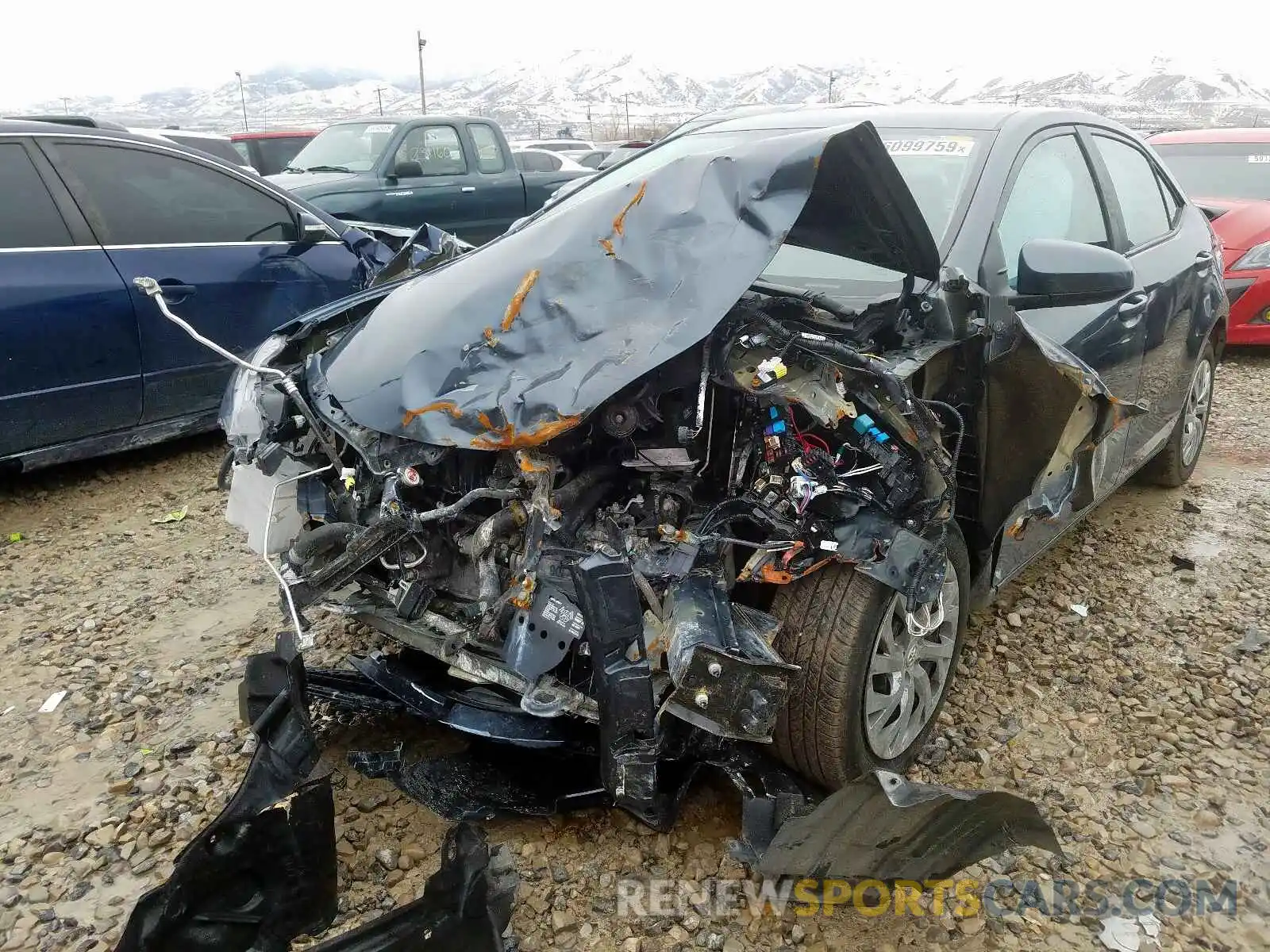 2 Photograph of a damaged car 2T1BURHE8KC192715 TOYOTA COROLLA 2019