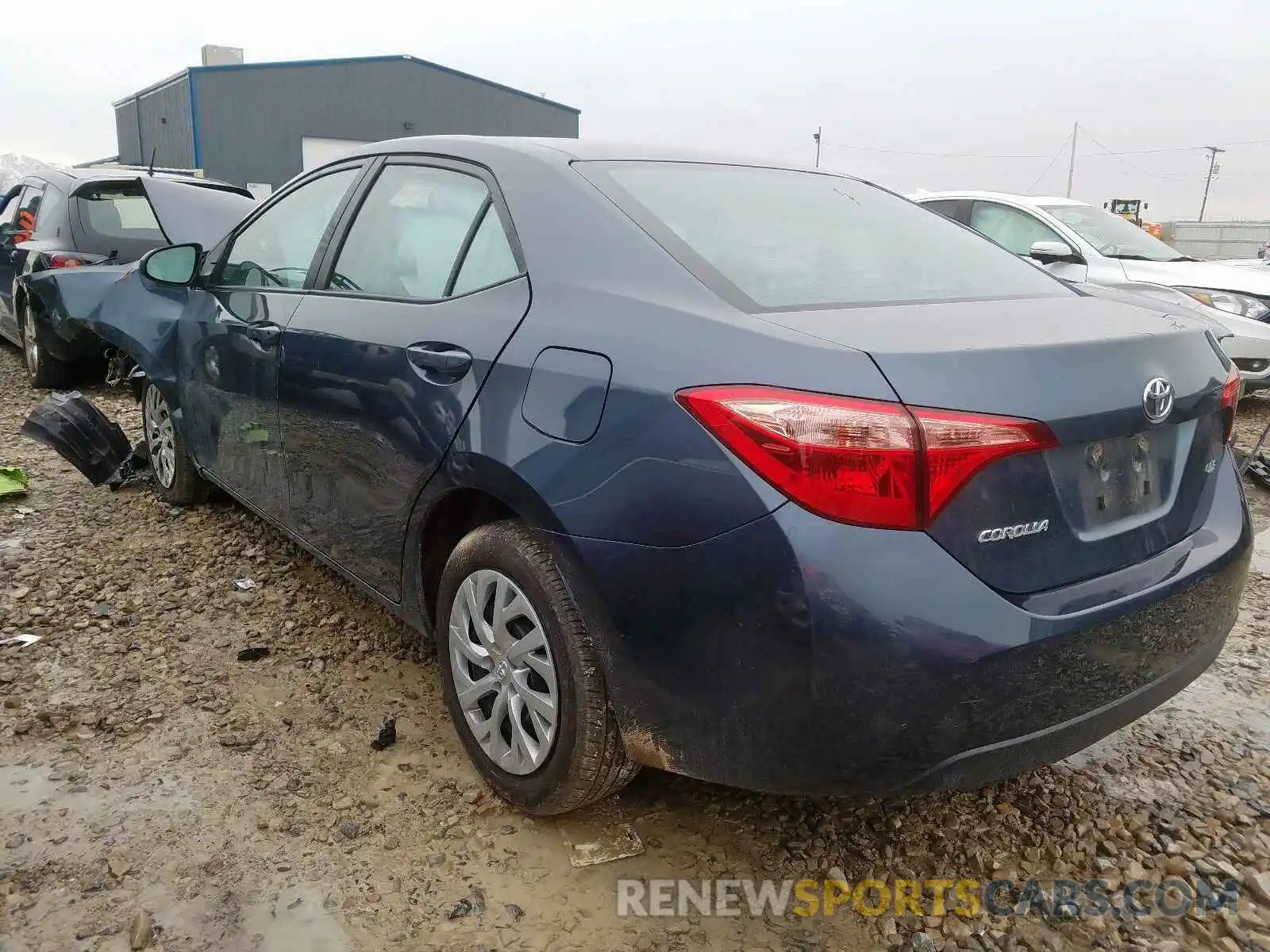 3 Photograph of a damaged car 2T1BURHE8KC192715 TOYOTA COROLLA 2019