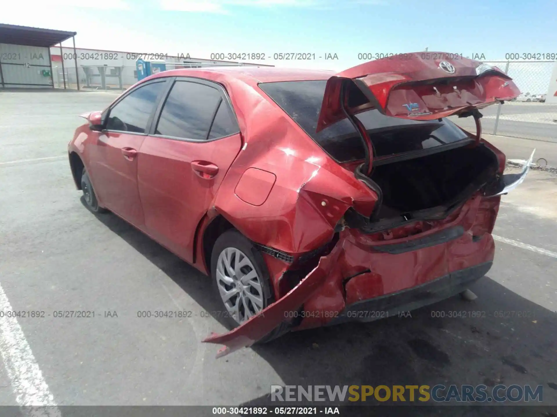 3 Photograph of a damaged car 2T1BURHE8KC192732 TOYOTA COROLLA 2019