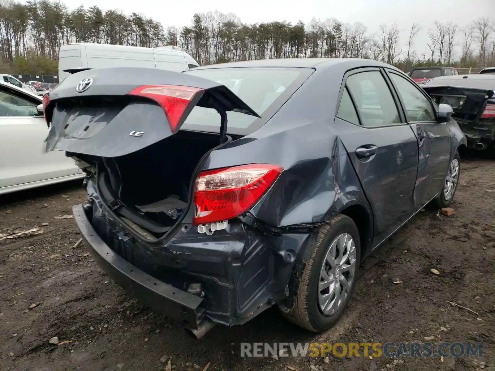 4 Photograph of a damaged car 2T1BURHE8KC192939 TOYOTA COROLLA 2019