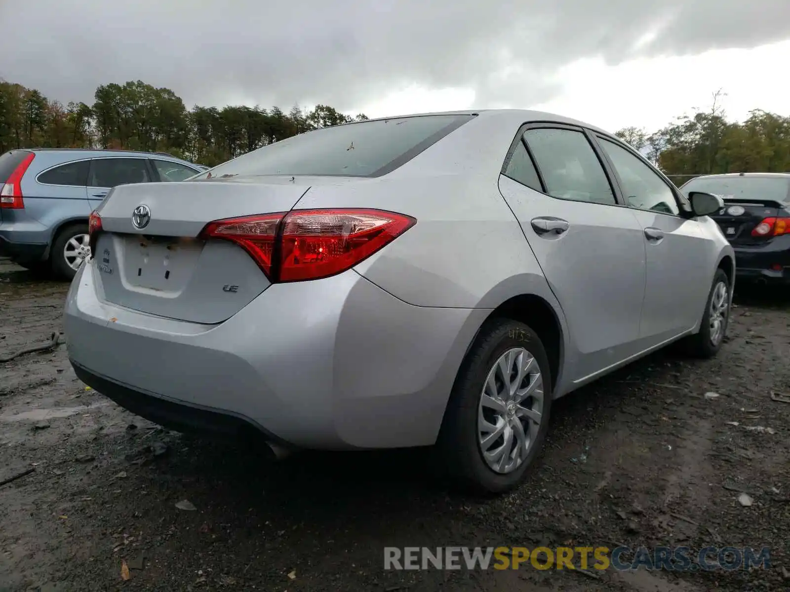 4 Photograph of a damaged car 2T1BURHE8KC193041 TOYOTA COROLLA 2019