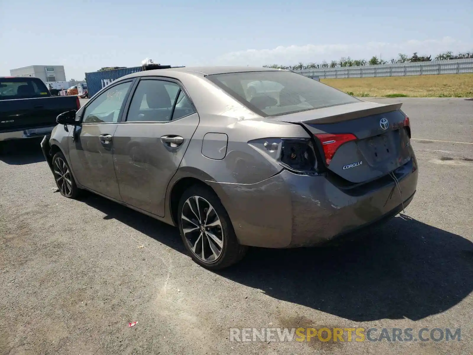 3 Photograph of a damaged car 2T1BURHE8KC193430 TOYOTA COROLLA 2019