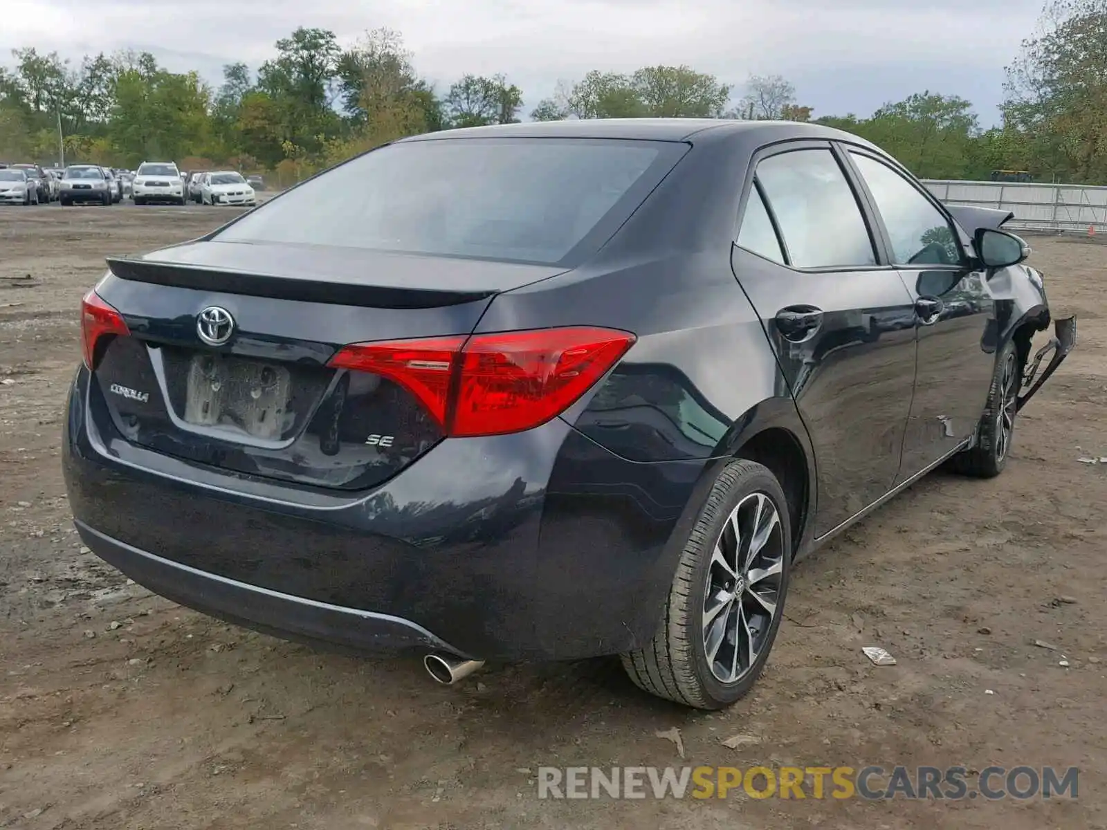 4 Photograph of a damaged car 2T1BURHE8KC194450 TOYOTA COROLLA 2019