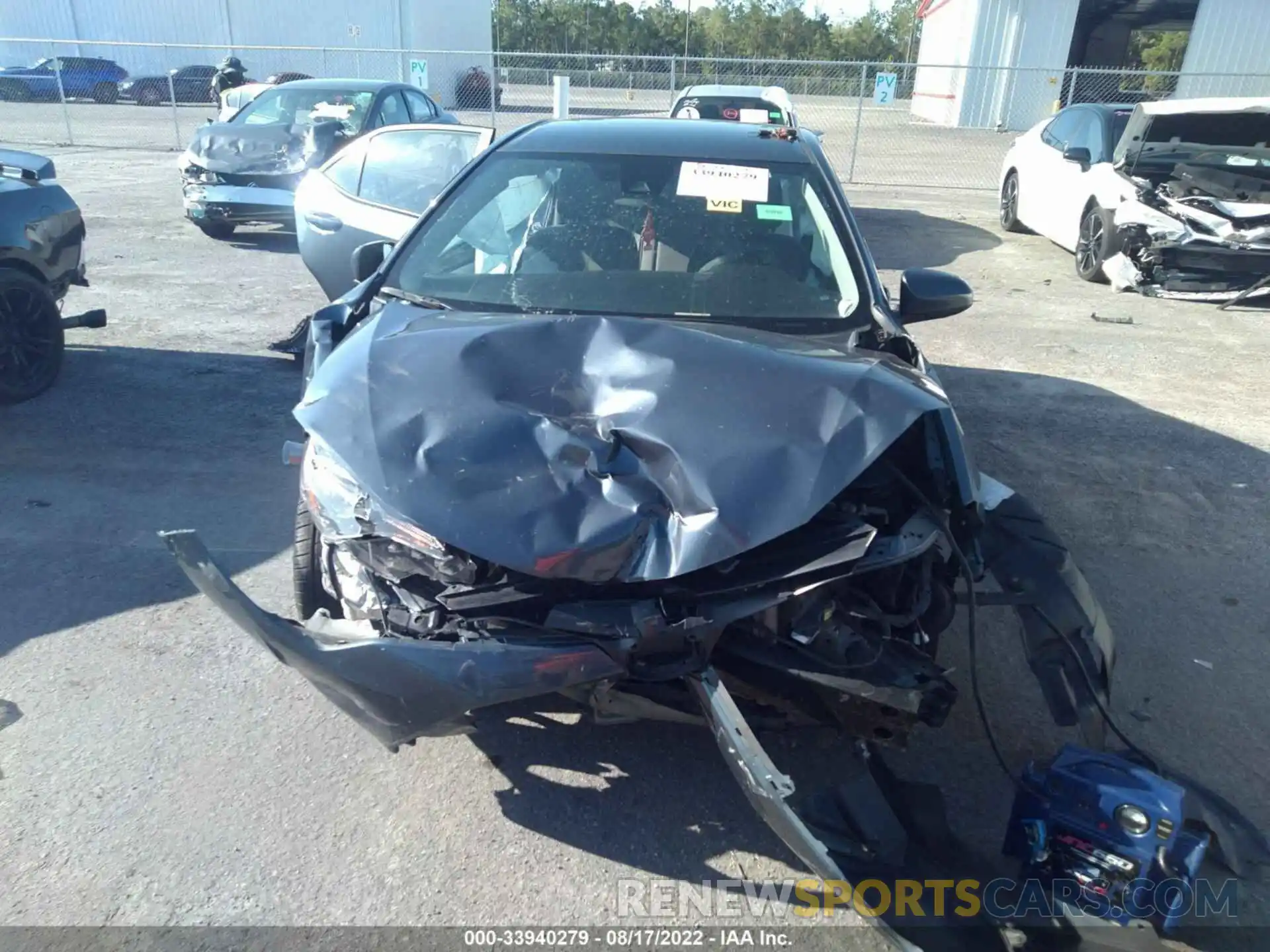 6 Photograph of a damaged car 2T1BURHE8KC194688 TOYOTA COROLLA 2019