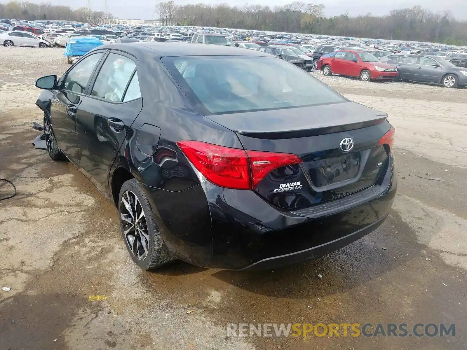 3 Photograph of a damaged car 2T1BURHE8KC194738 TOYOTA COROLLA 2019