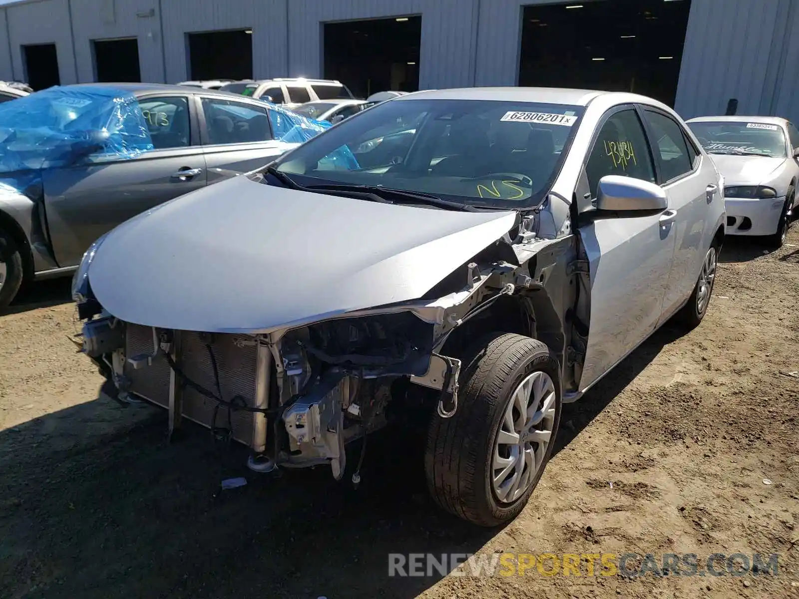 2 Photograph of a damaged car 2T1BURHE8KC195503 TOYOTA COROLLA 2019