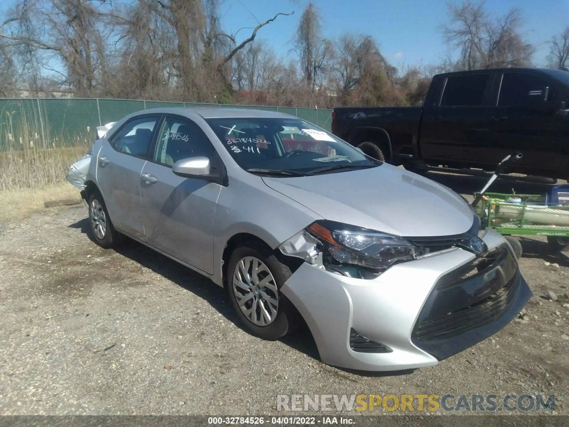 1 Photograph of a damaged car 2T1BURHE8KC197333 TOYOTA COROLLA 2019