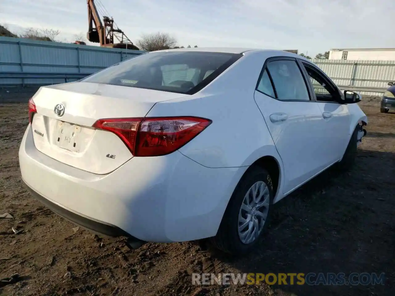 4 Photograph of a damaged car 2T1BURHE8KC197977 TOYOTA COROLLA 2019