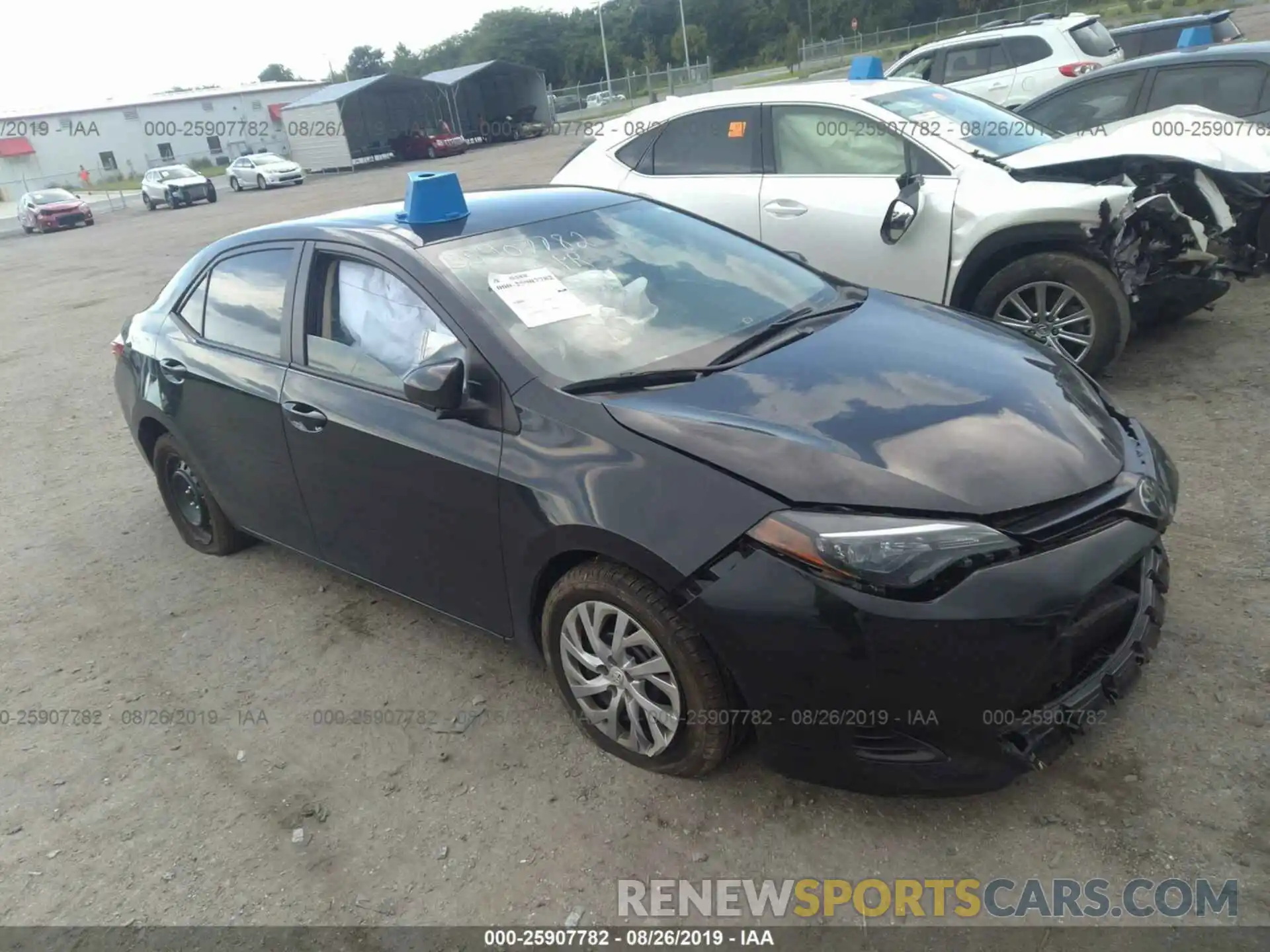 1 Photograph of a damaged car 2T1BURHE8KC198921 TOYOTA COROLLA 2019