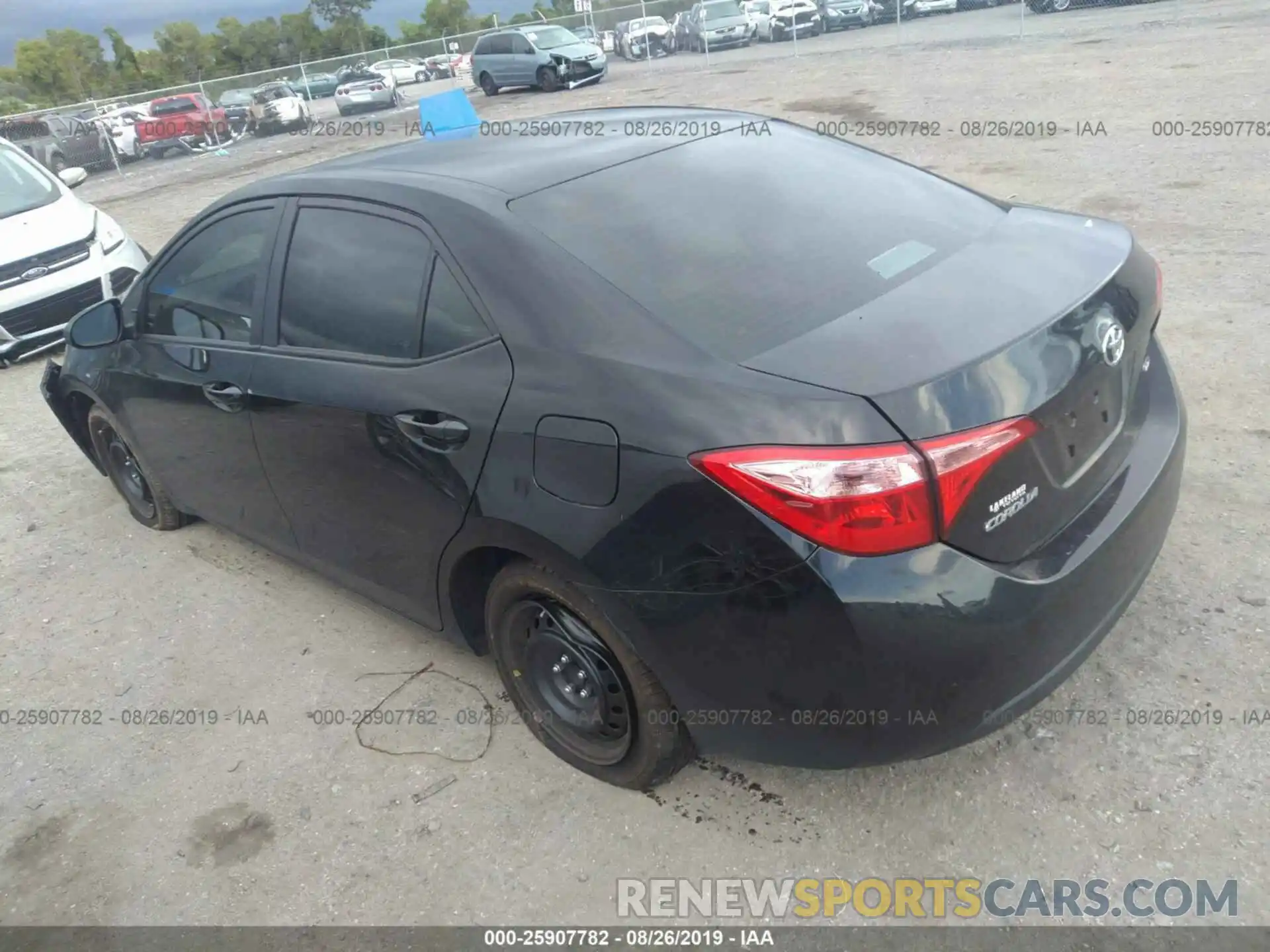 3 Photograph of a damaged car 2T1BURHE8KC198921 TOYOTA COROLLA 2019