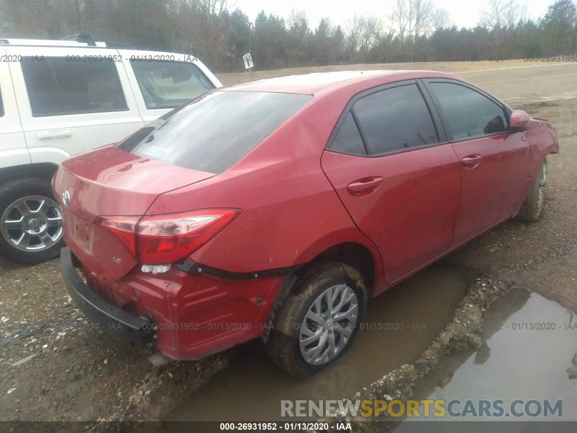 4 Photograph of a damaged car 2T1BURHE8KC199132 TOYOTA COROLLA 2019