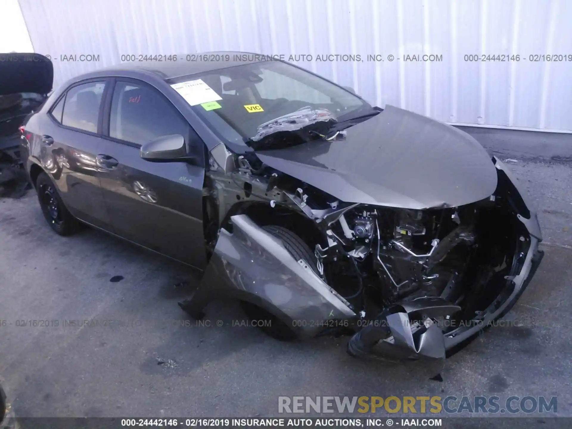 1 Photograph of a damaged car 2T1BURHE8KC199826 TOYOTA COROLLA 2019