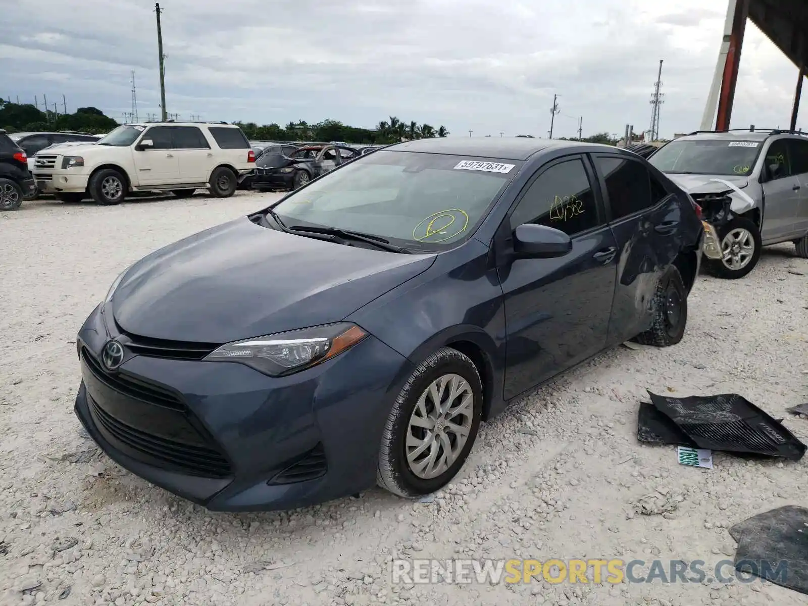 2 Photograph of a damaged car 2T1BURHE8KC200540 TOYOTA COROLLA 2019