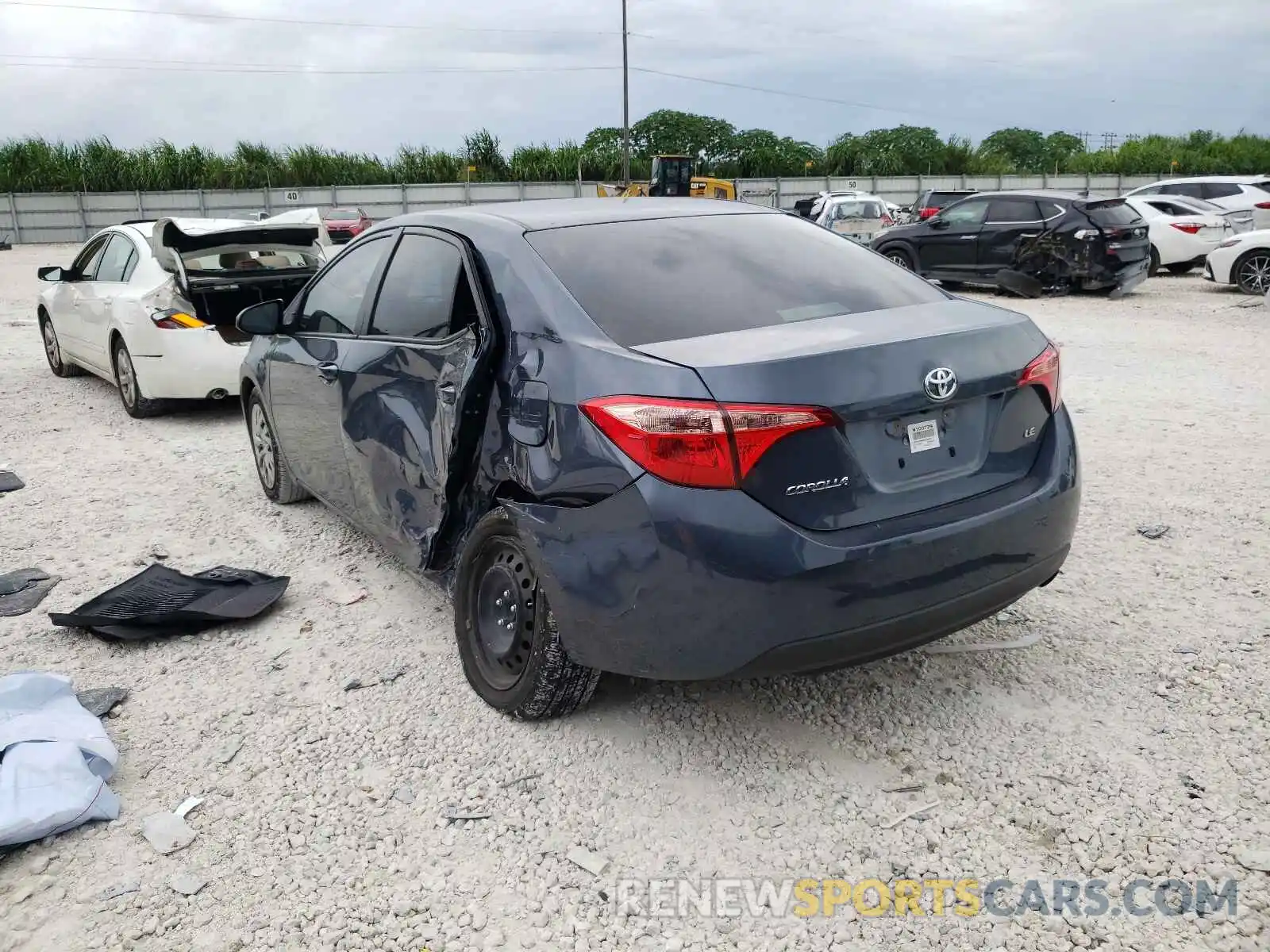 3 Photograph of a damaged car 2T1BURHE8KC200540 TOYOTA COROLLA 2019