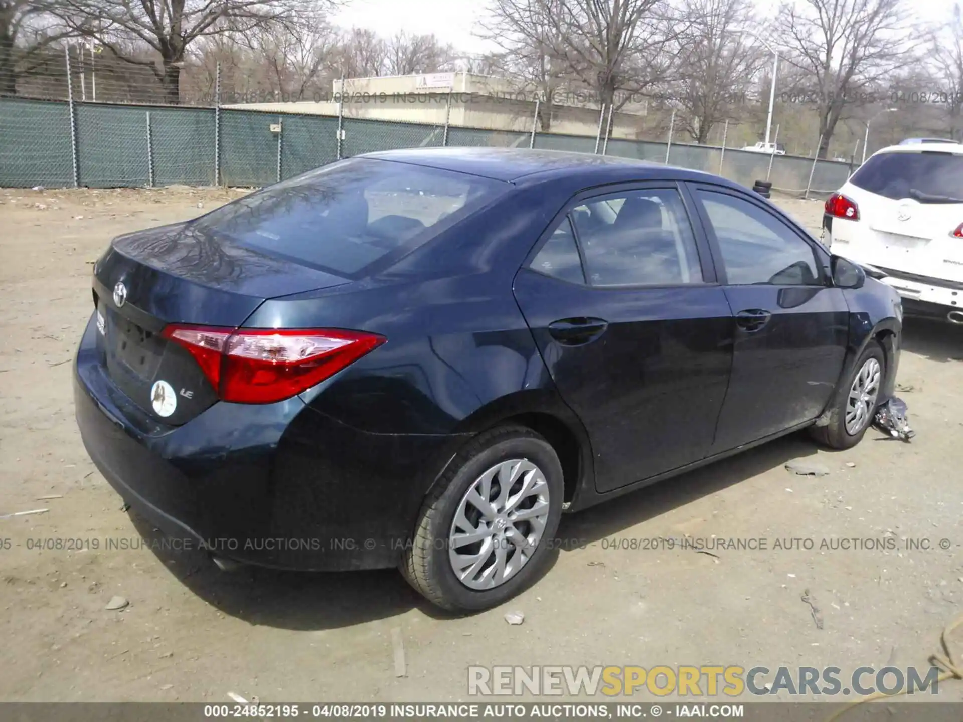 4 Photograph of a damaged car 2T1BURHE8KC200991 TOYOTA COROLLA 2019