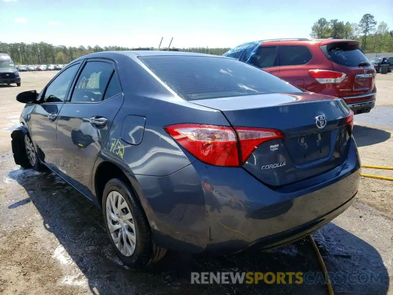 3 Photograph of a damaged car 2T1BURHE8KC201252 TOYOTA COROLLA 2019