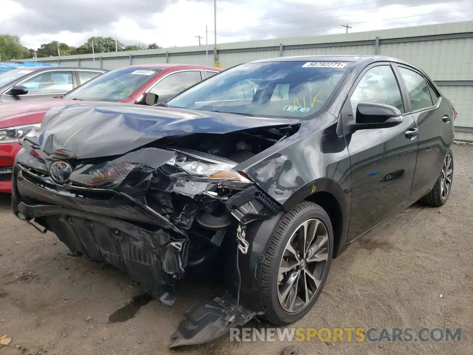 2 Photograph of a damaged car 2T1BURHE8KC202174 TOYOTA COROLLA 2019