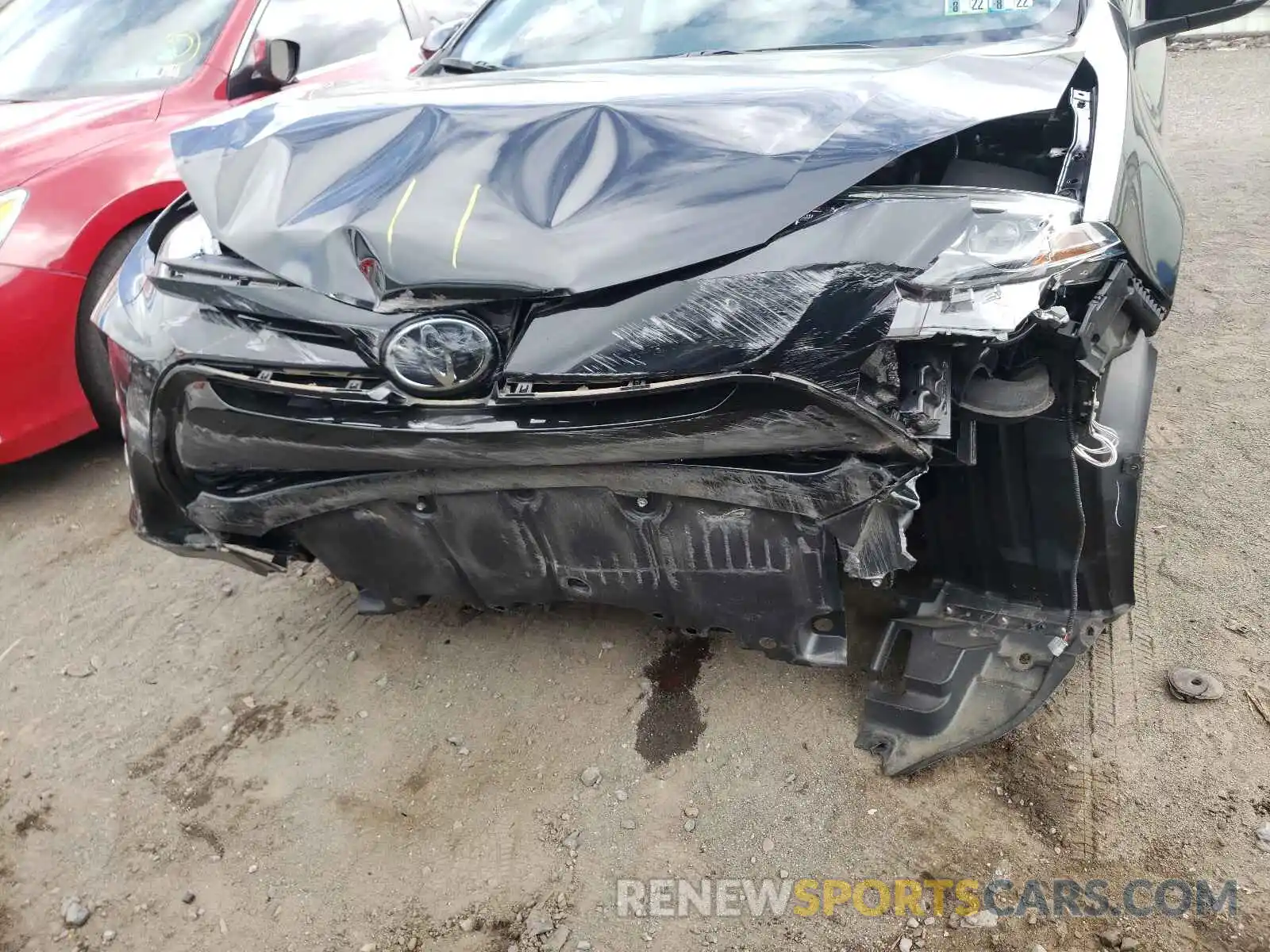 9 Photograph of a damaged car 2T1BURHE8KC202174 TOYOTA COROLLA 2019