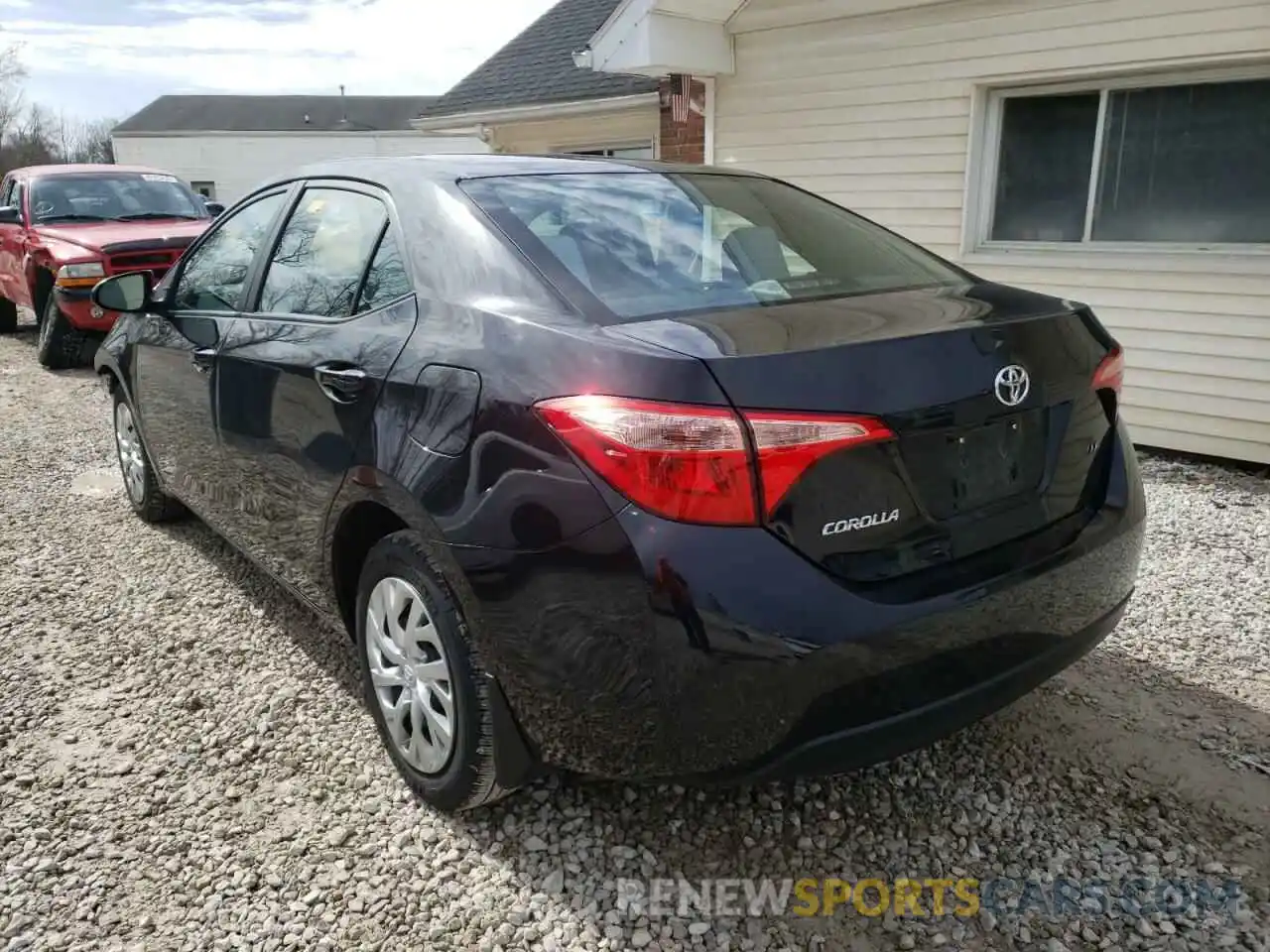 3 Photograph of a damaged car 2T1BURHE8KC202241 TOYOTA COROLLA 2019