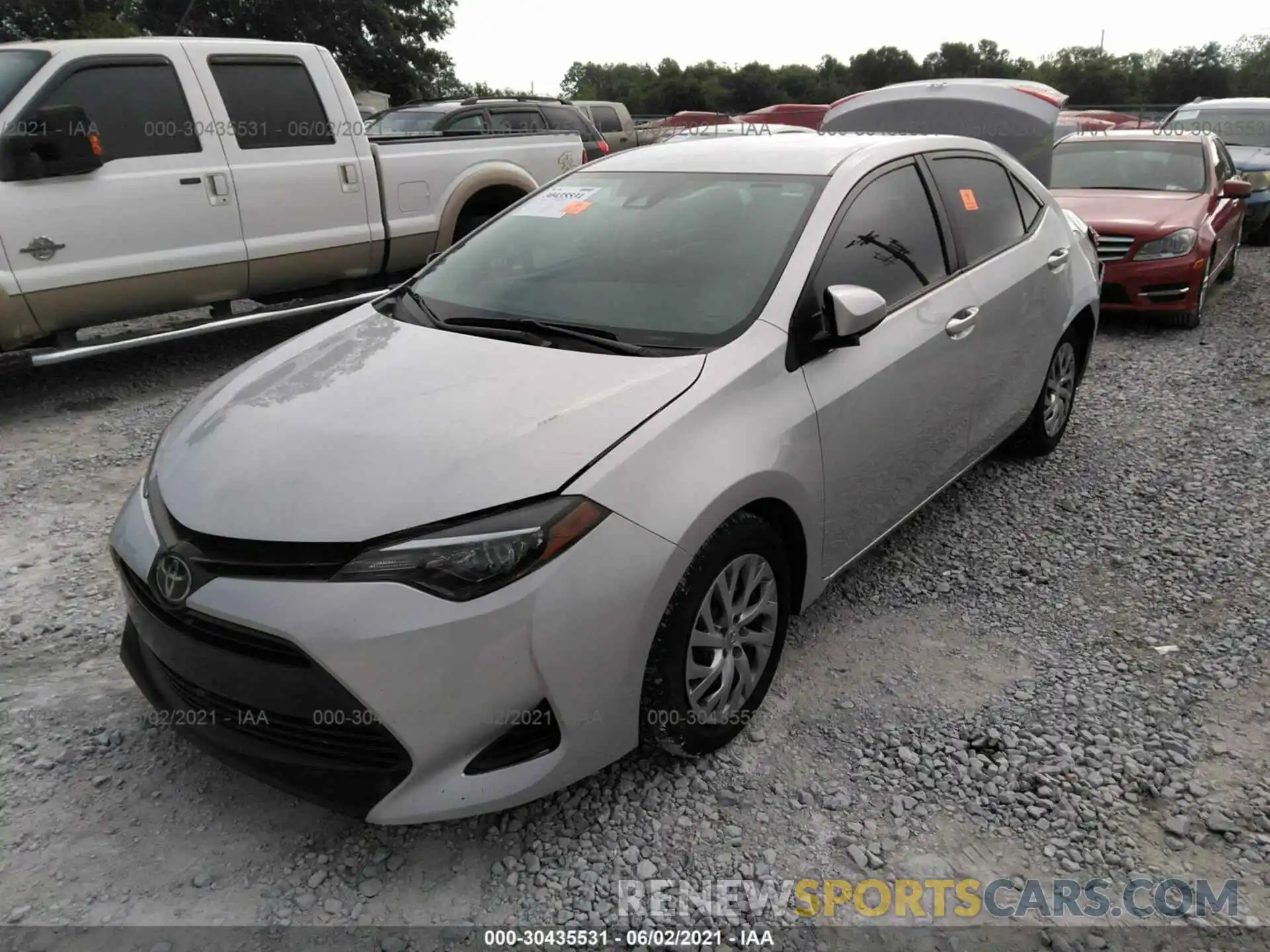 2 Photograph of a damaged car 2T1BURHE8KC202725 TOYOTA COROLLA 2019