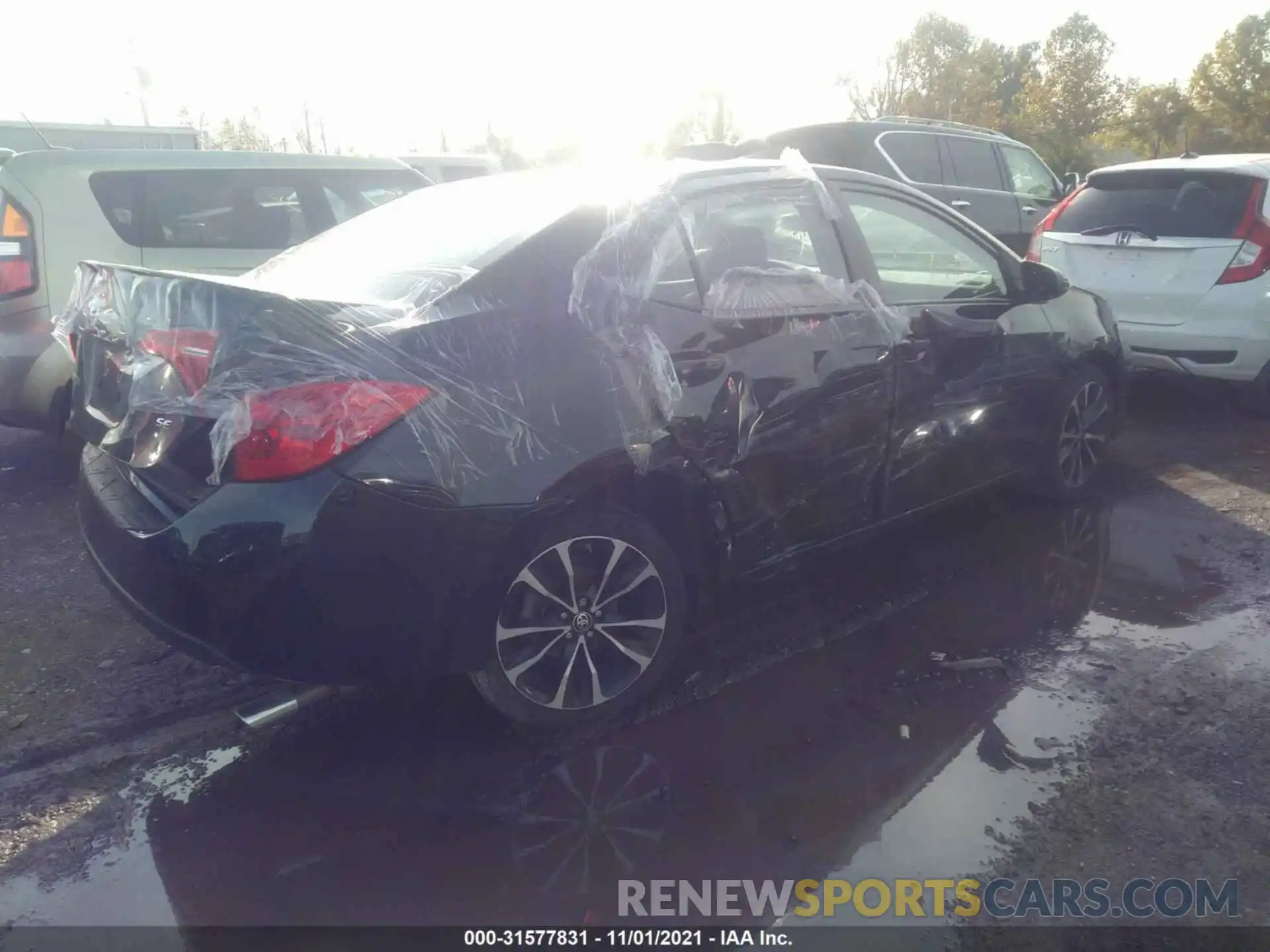 4 Photograph of a damaged car 2T1BURHE8KC204071 TOYOTA COROLLA 2019