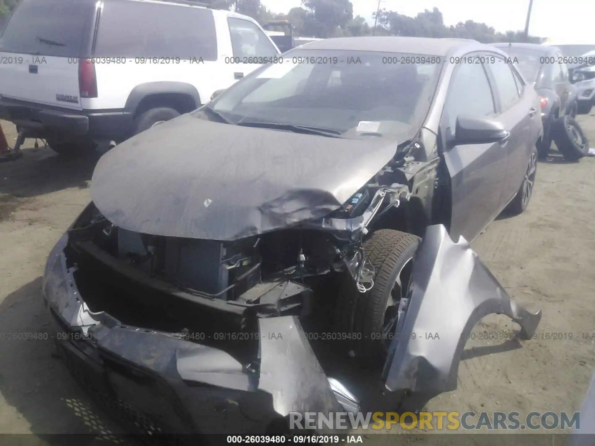 2 Photograph of a damaged car 2T1BURHE8KC204331 TOYOTA COROLLA 2019