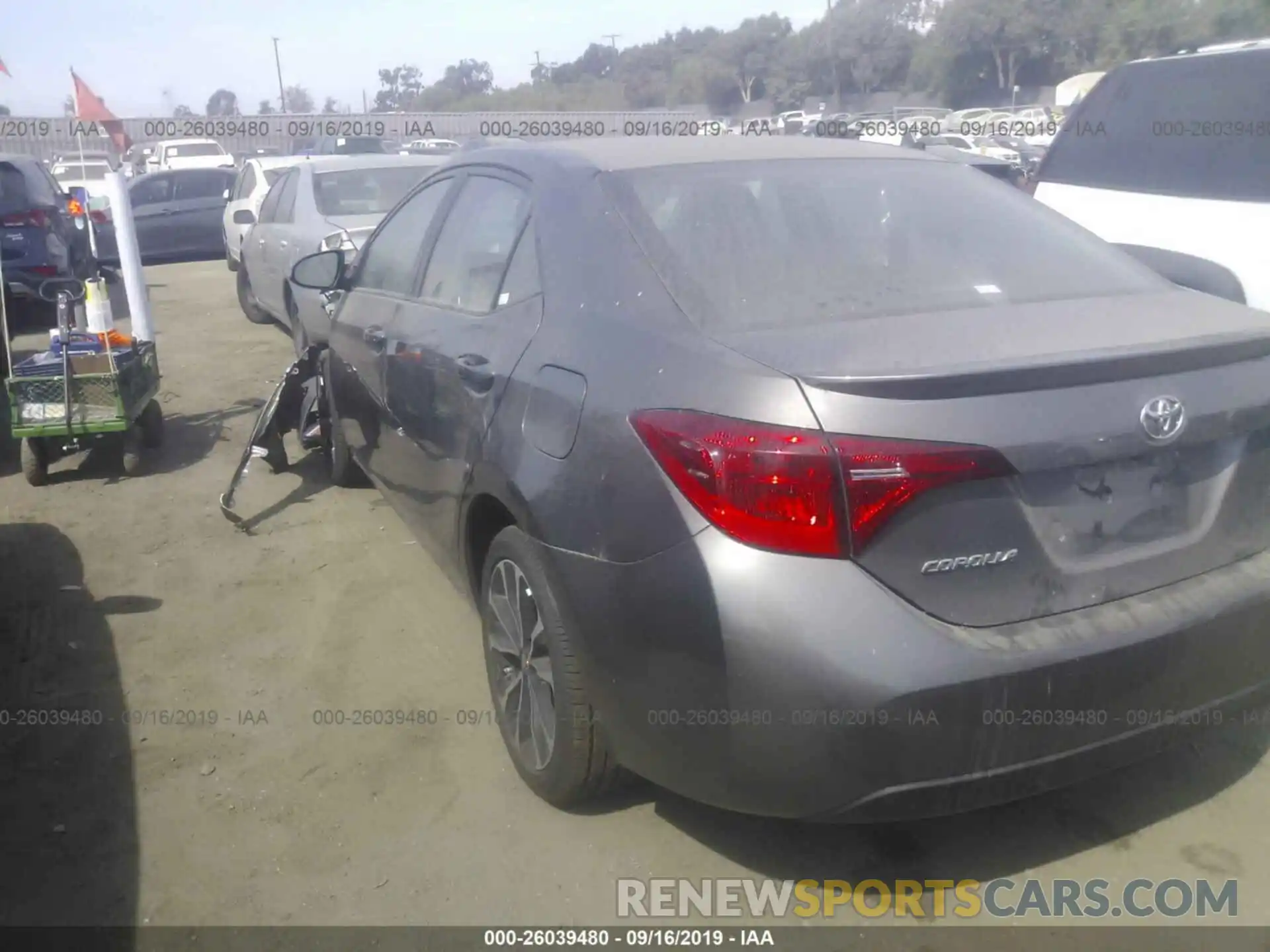 3 Photograph of a damaged car 2T1BURHE8KC204331 TOYOTA COROLLA 2019