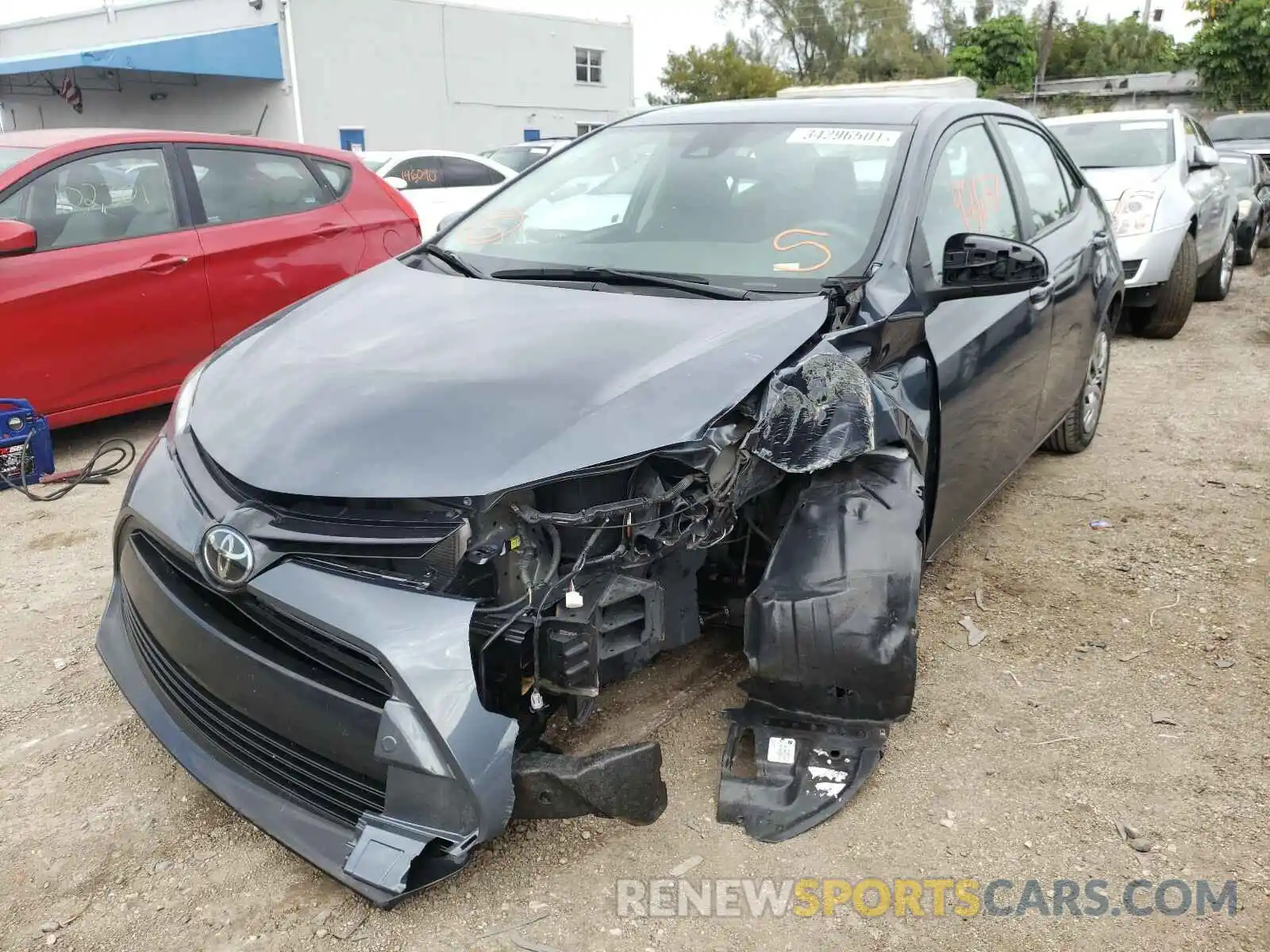 2 Photograph of a damaged car 2T1BURHE8KC204913 TOYOTA COROLLA 2019