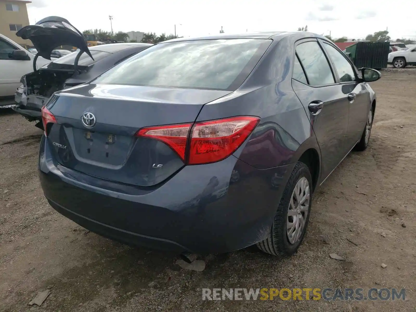 4 Photograph of a damaged car 2T1BURHE8KC204913 TOYOTA COROLLA 2019