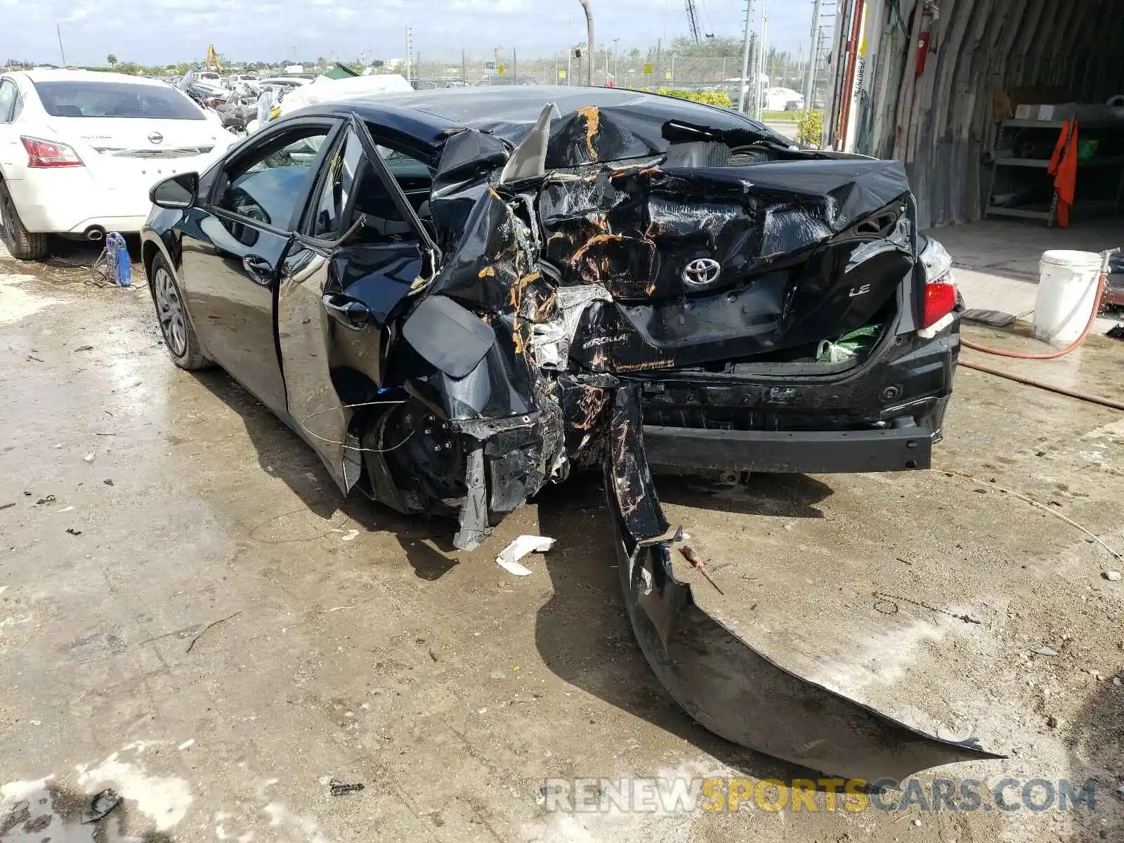 3 Photograph of a damaged car 2T1BURHE8KC205818 TOYOTA COROLLA 2019