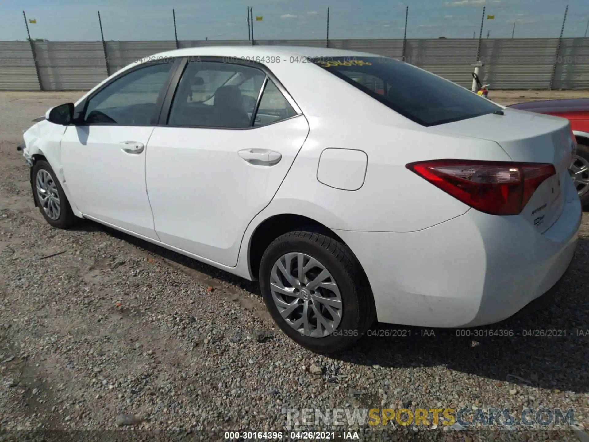 3 Photograph of a damaged car 2T1BURHE8KC206175 TOYOTA COROLLA 2019