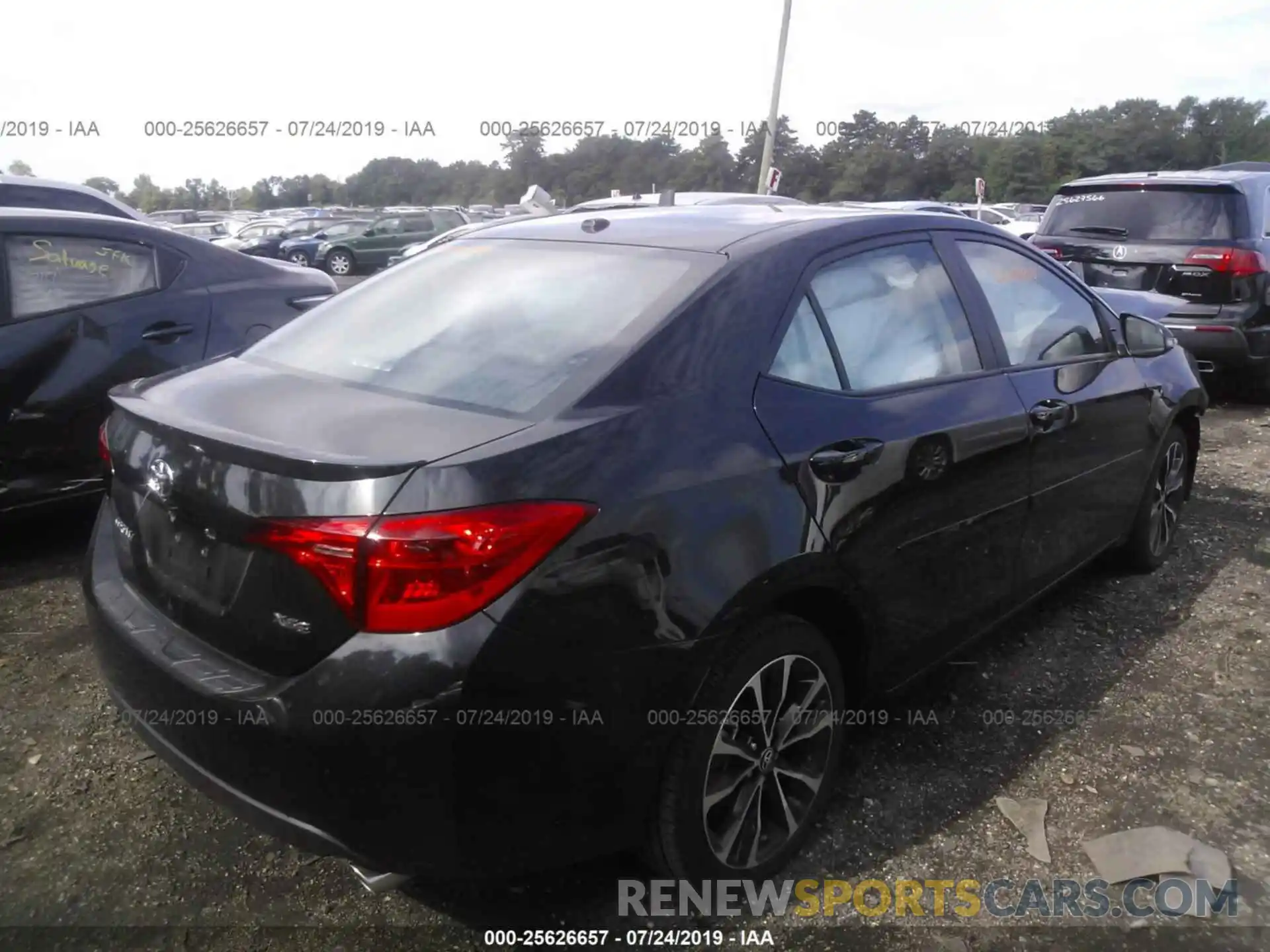 4 Photograph of a damaged car 2T1BURHE8KC206760 TOYOTA COROLLA 2019