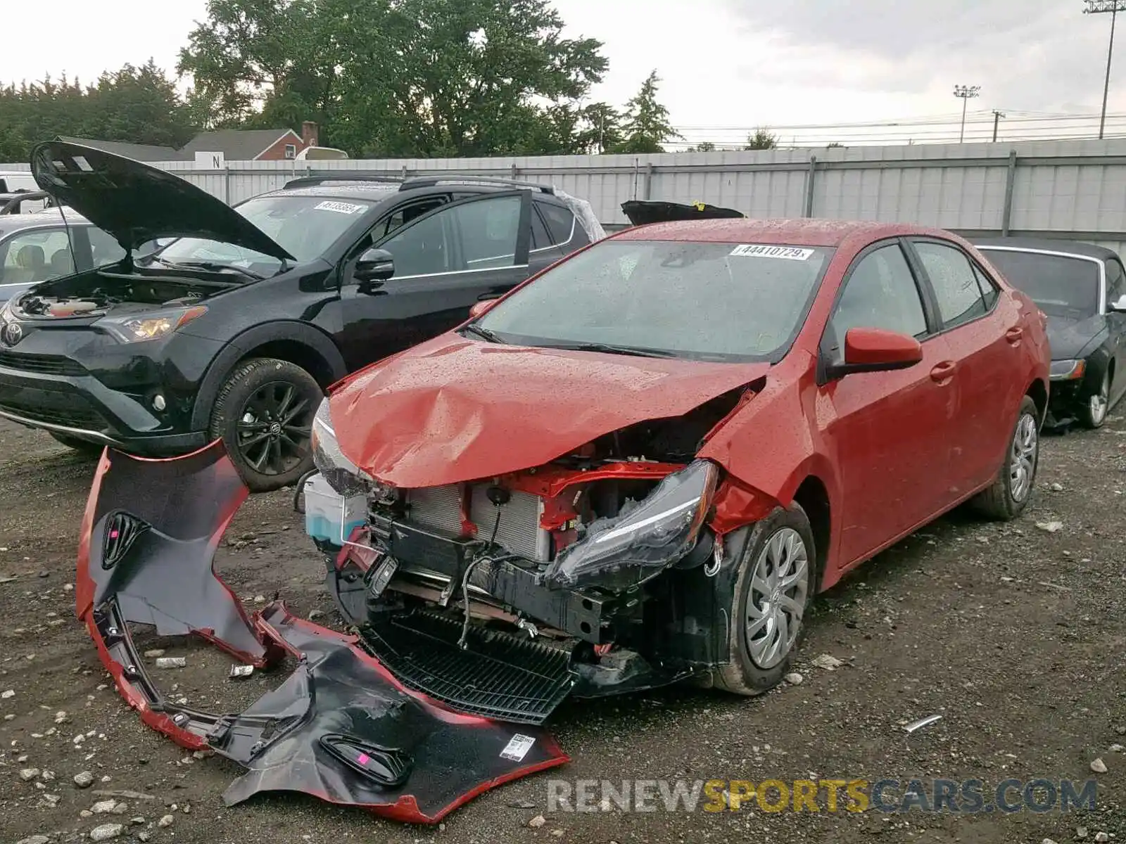 2 Photograph of a damaged car 2T1BURHE8KC206810 TOYOTA COROLLA 2019