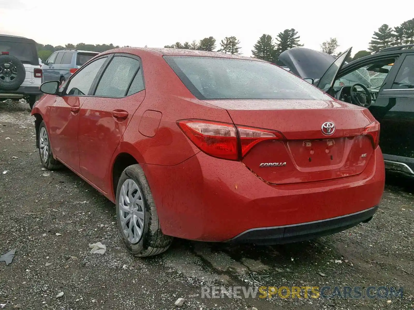 3 Photograph of a damaged car 2T1BURHE8KC206810 TOYOTA COROLLA 2019