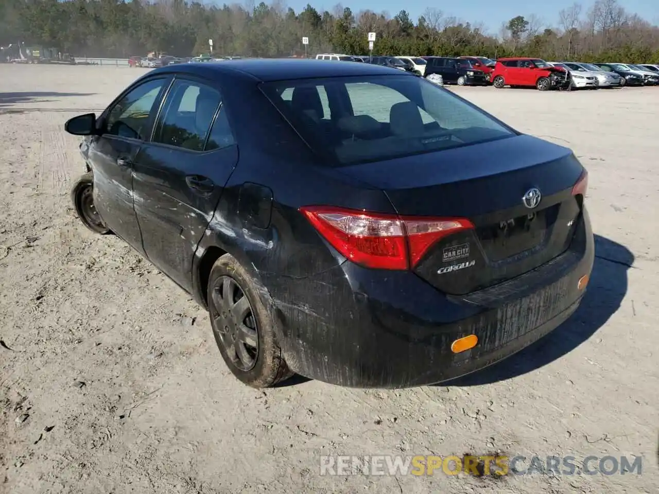 3 Photograph of a damaged car 2T1BURHE8KC206970 TOYOTA COROLLA 2019